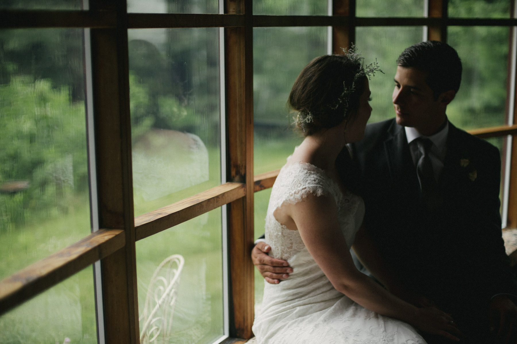 Daring Wanderer. Destination Wedding Photographer // Intimate Skyloft Wedding