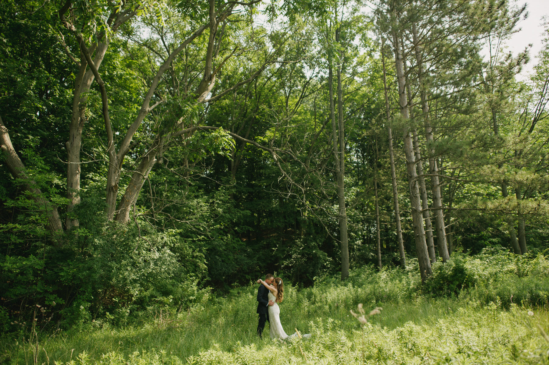 Art Gallery of Hamilton Wedding // Daring Wanderer. Toronto Wedding Photographer.