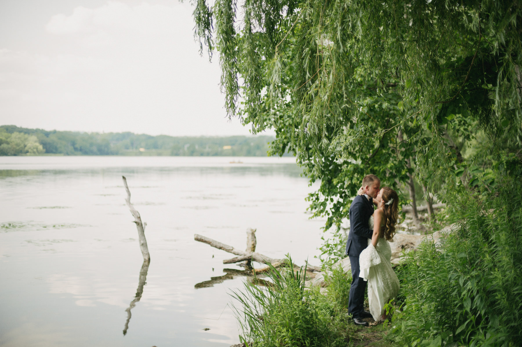 Art Gallery of Hamilton Wedding // Daring Wanderer. Toronto Wedding Photographer.