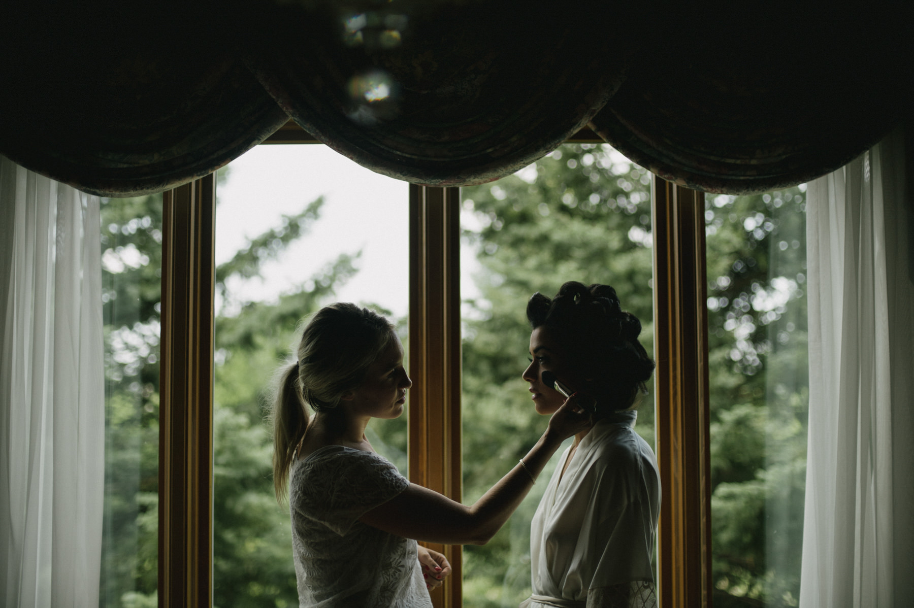 Vintage Wedding at Leslie Log House // Daring Wanderer