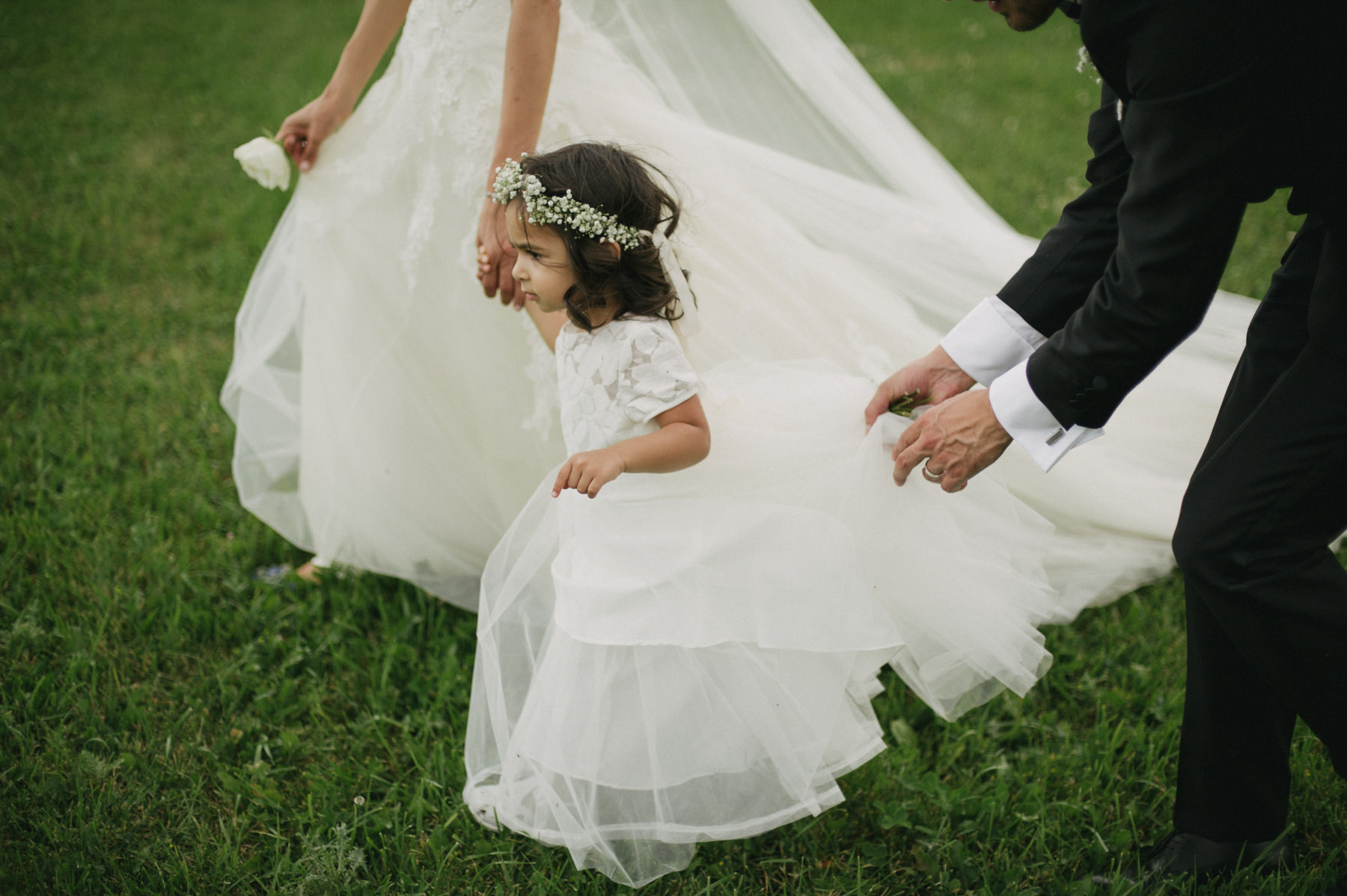 Vintage Wedding at Leslie Log House // Daring Wanderer