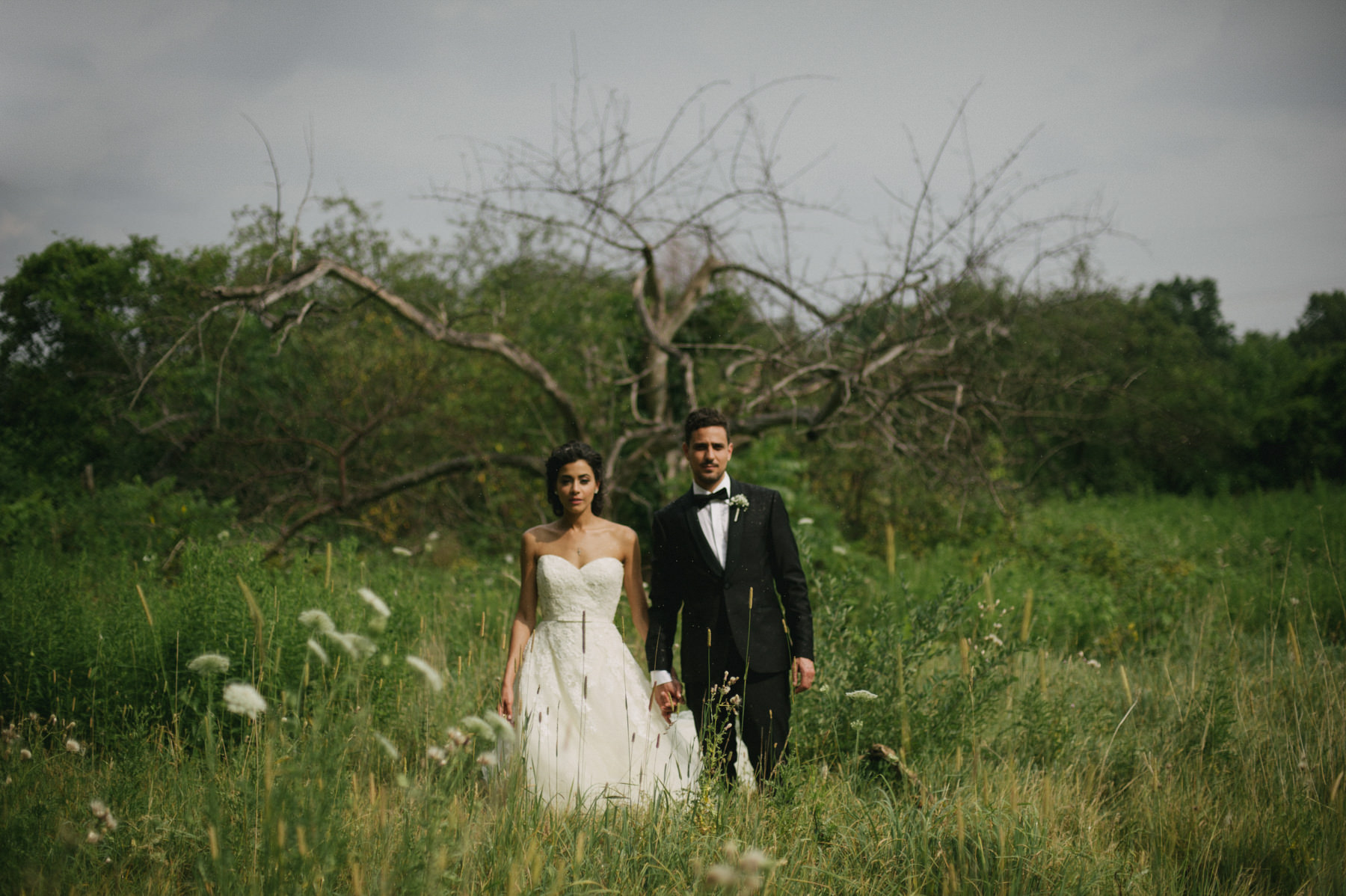 Vintage Wedding at Leslie Log House // Daring Wanderer