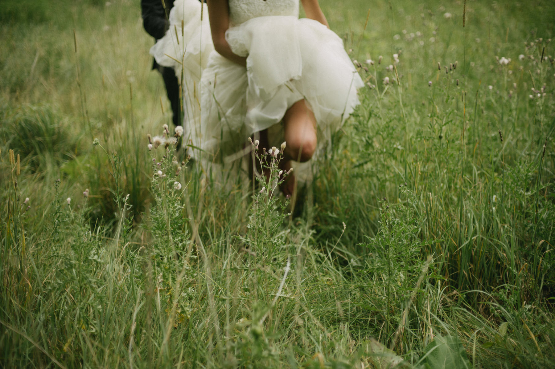 Vintage Wedding at Leslie Log House // Daring Wanderer