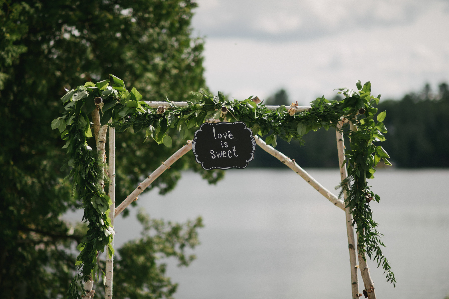 Daring Wanderer Photography - Daring Wanderer - Muskoka wedding photographer - Ontario wedding photographer - northern ontario wedding photographer - ridge at manitou wedding - cottage wedding - intimate cottage wedding