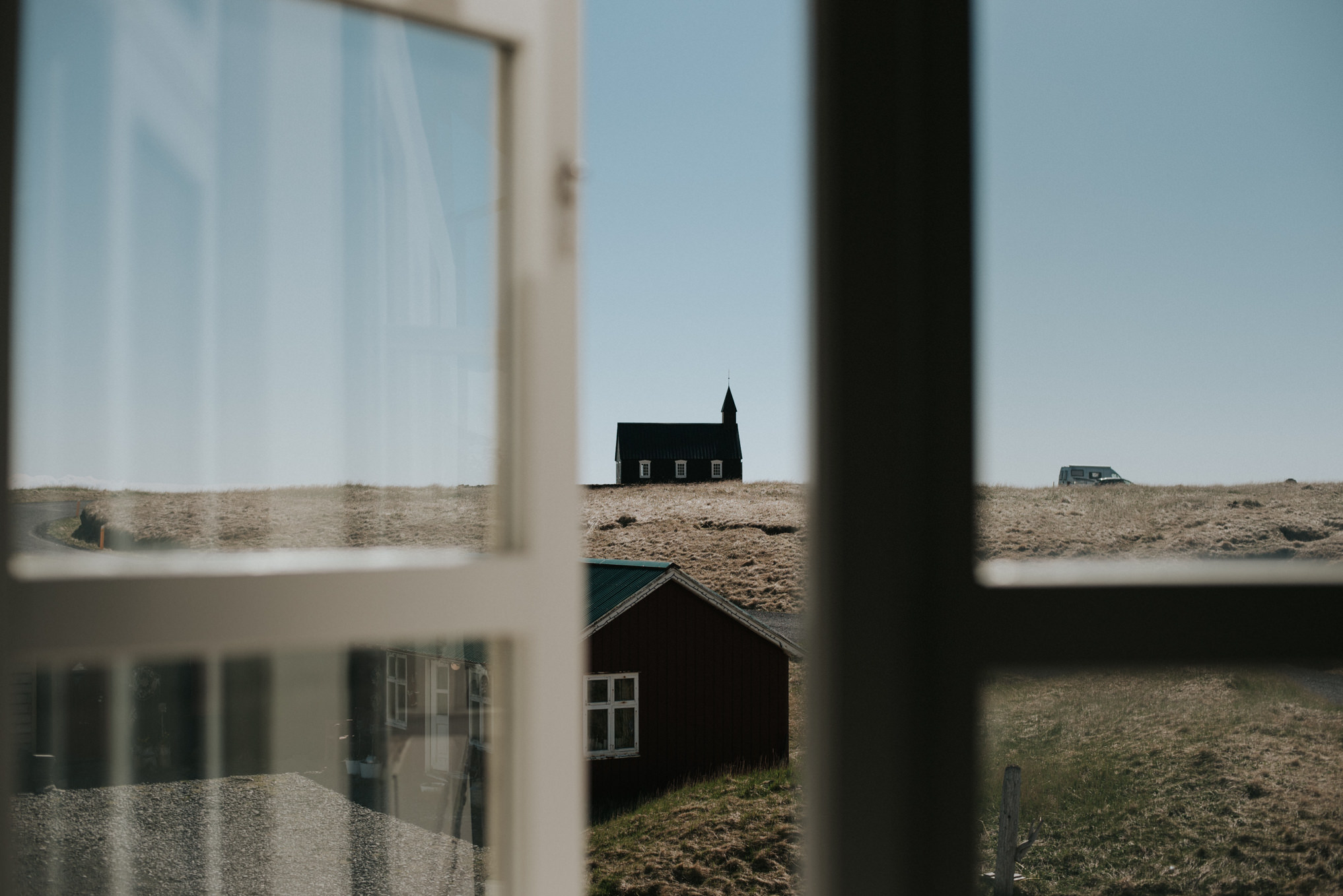 Texans Elope in Iceland: Dreamy Icelandic Midnight Sun Wedding // Daring Wanderer: www.daringwanderer.com