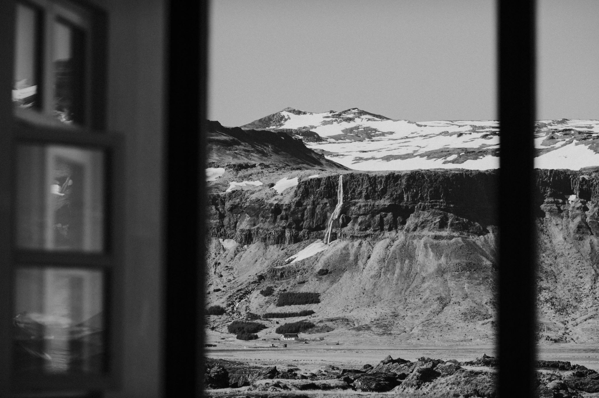 Texans Elope in Iceland: Dreamy Icelandic Midnight Sun Wedding // Daring Wanderer: www.daringwanderer.com