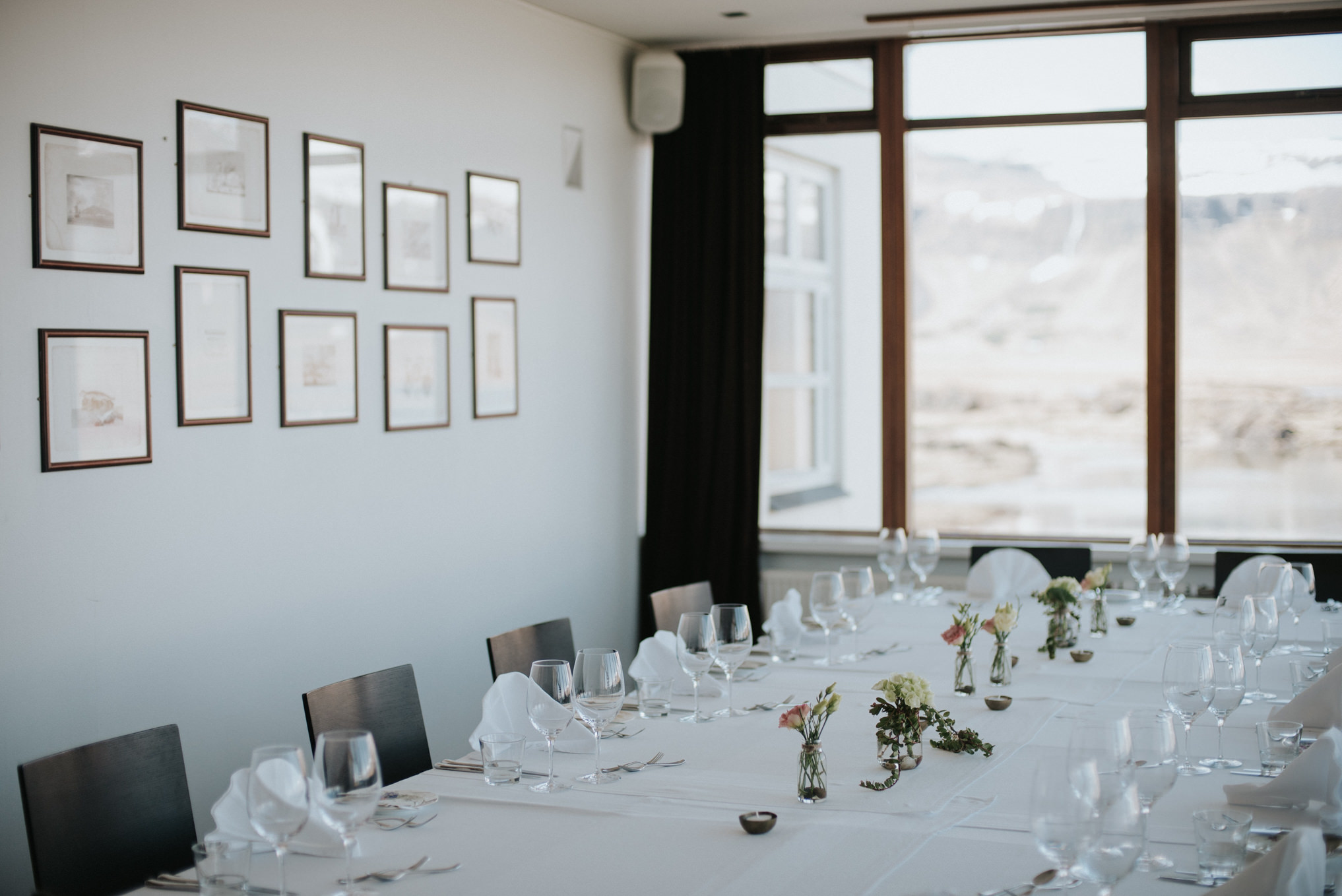 Texans Elope in Iceland: Dreamy Icelandic Midnight Sun Wedding // Daring Wanderer: www.daringwanderer.com