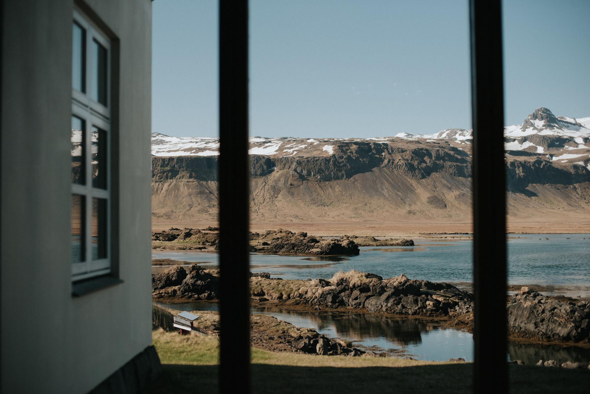 Texans Elope in Iceland: Dreamy Icelandic Midnight Sun Wedding // Daring Wanderer: www.daringwanderer.com