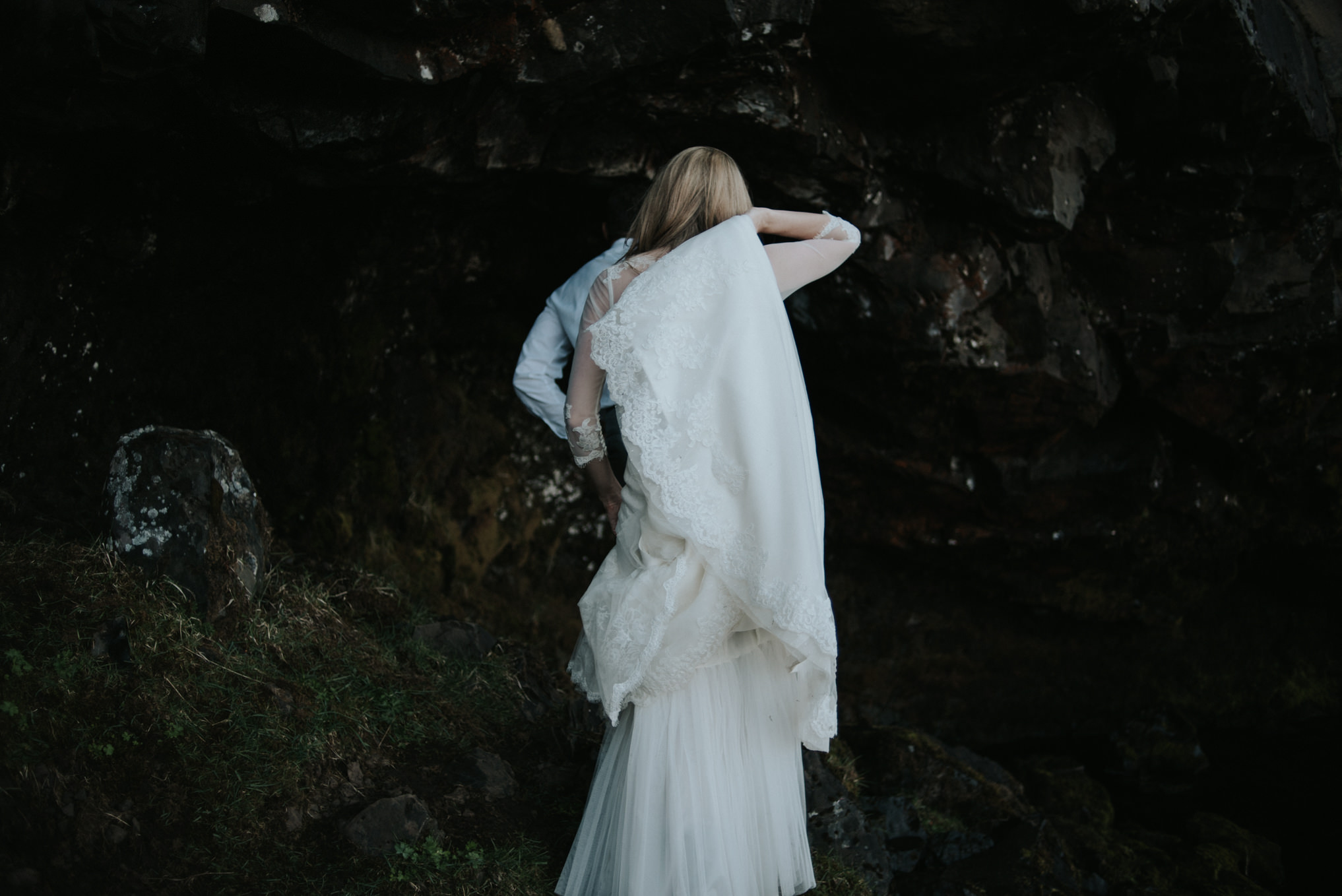 Texans Elope in Iceland: Dreamy Icelandic Midnight Sun Wedding // Daring Wanderer: www.daringwanderer.com