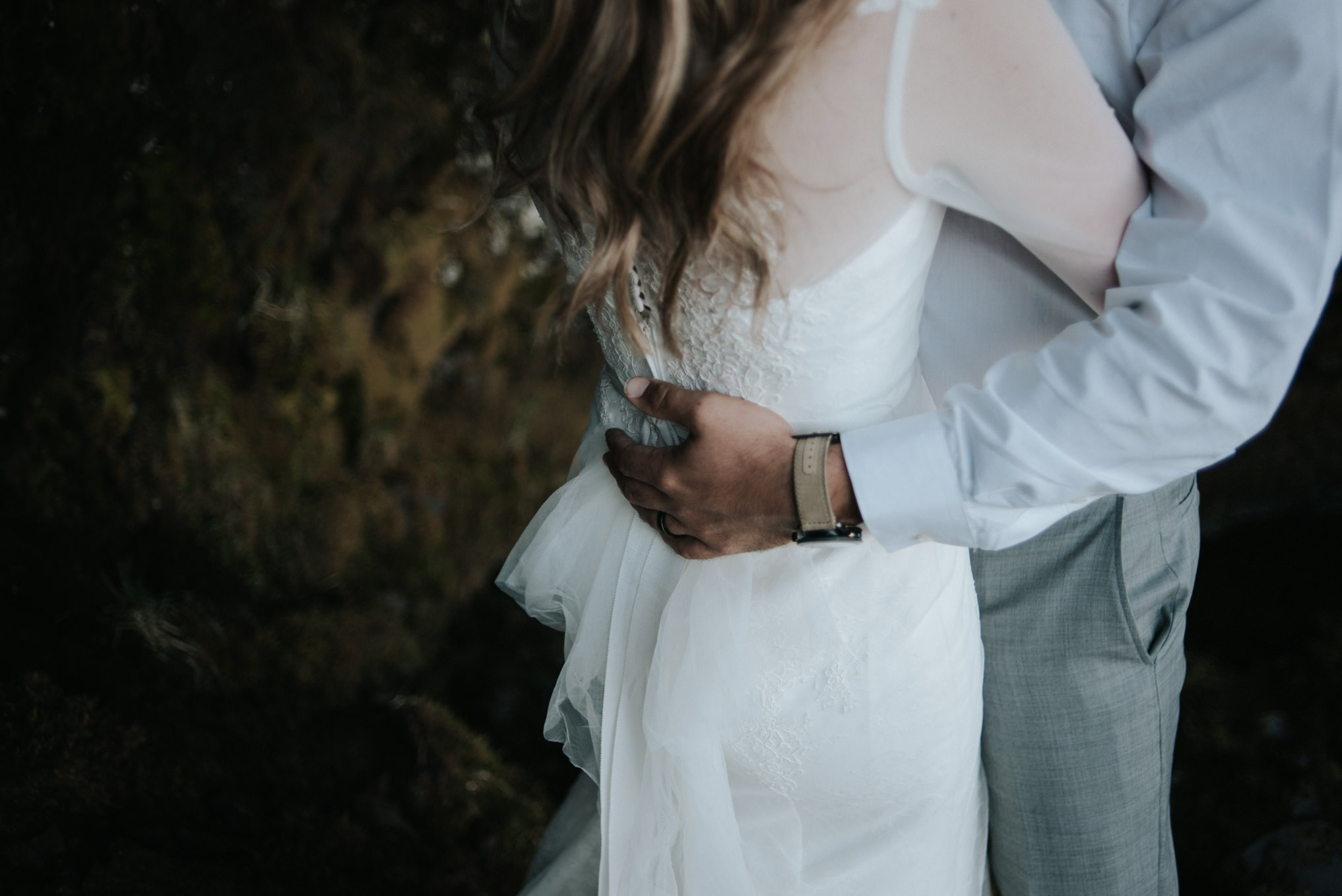 Texans Elope in Iceland: Dreamy Icelandic Midnight Sun Wedding // Daring Wanderer: www.daringwanderer.com