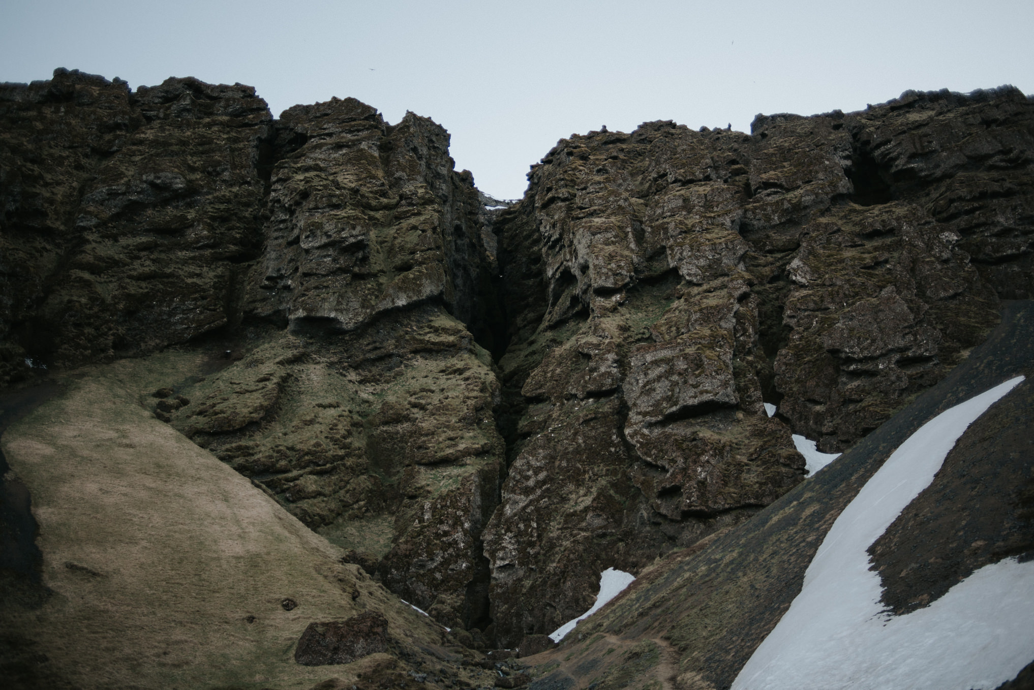 Texans Elope in Iceland: Dreamy Icelandic Midnight Sun Wedding // Daring Wanderer: www.daringwanderer.com