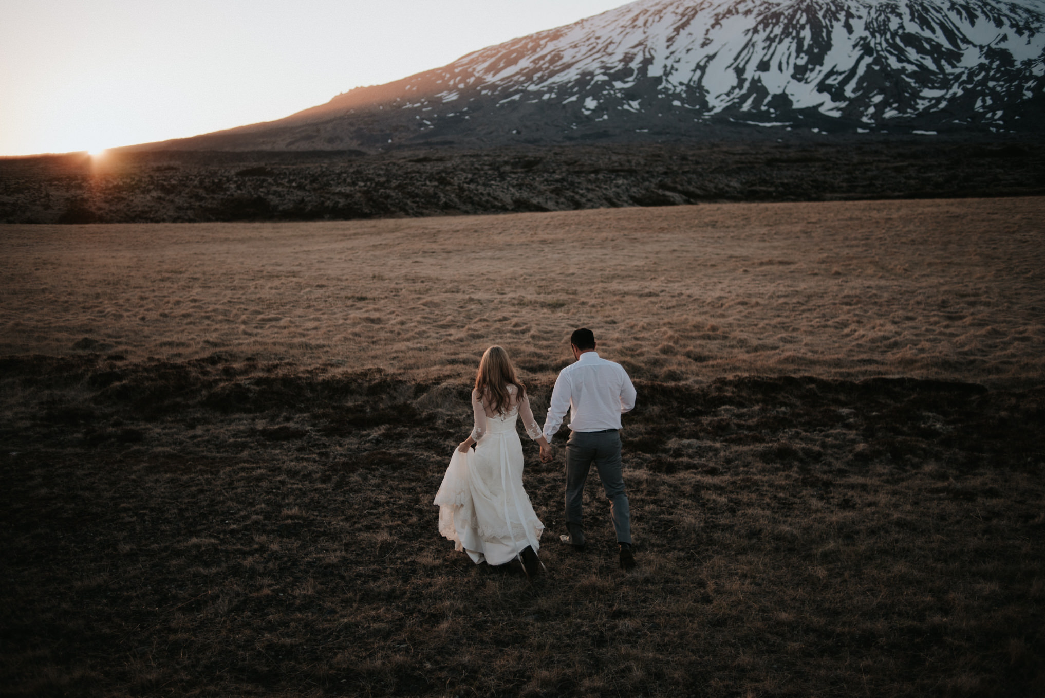 Texans Elope in Iceland: Dreamy Icelandic Midnight Sun Wedding // Daring Wanderer: www.daringwanderer.com