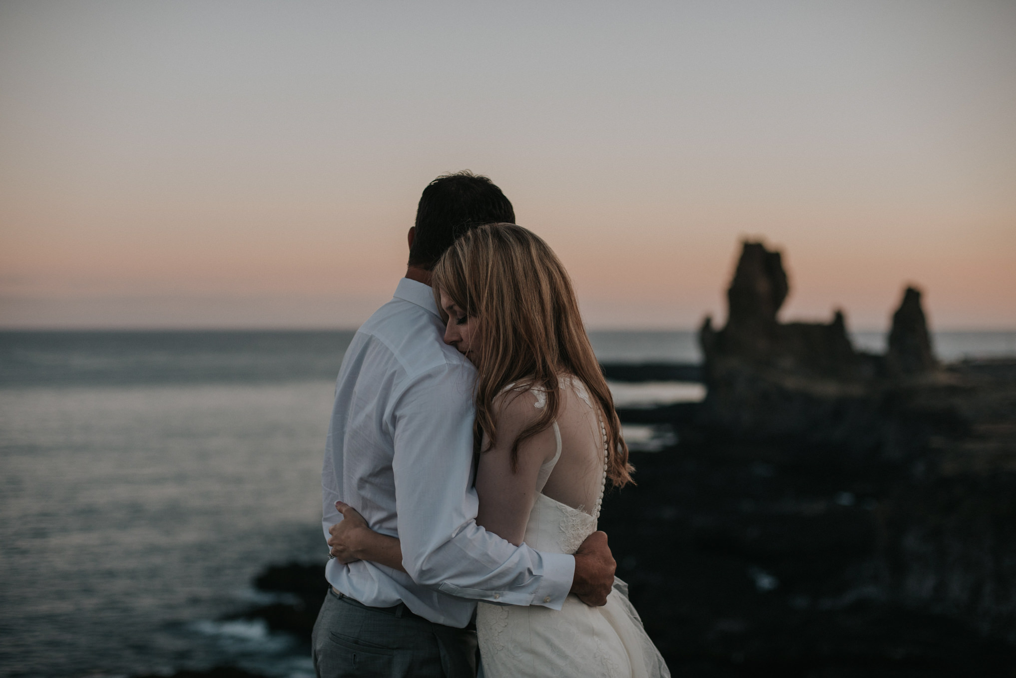 Texans Elope in Iceland: Dreamy Icelandic Midnight Sun Wedding // Daring Wanderer: www.daringwanderer.com