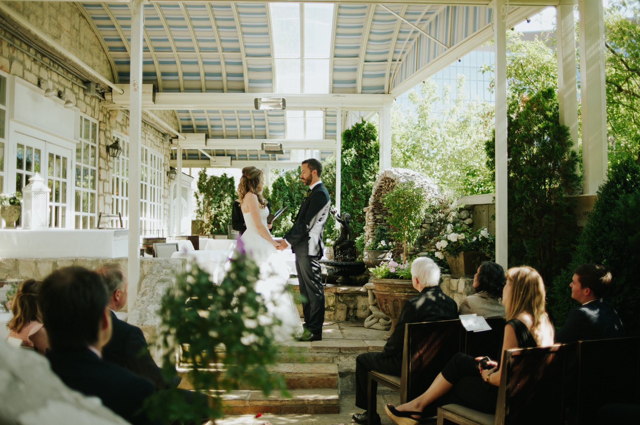 An intimate Auberge du Pommier Wedding in Toronto // Daring Wanderer: www.daringwanderer.com