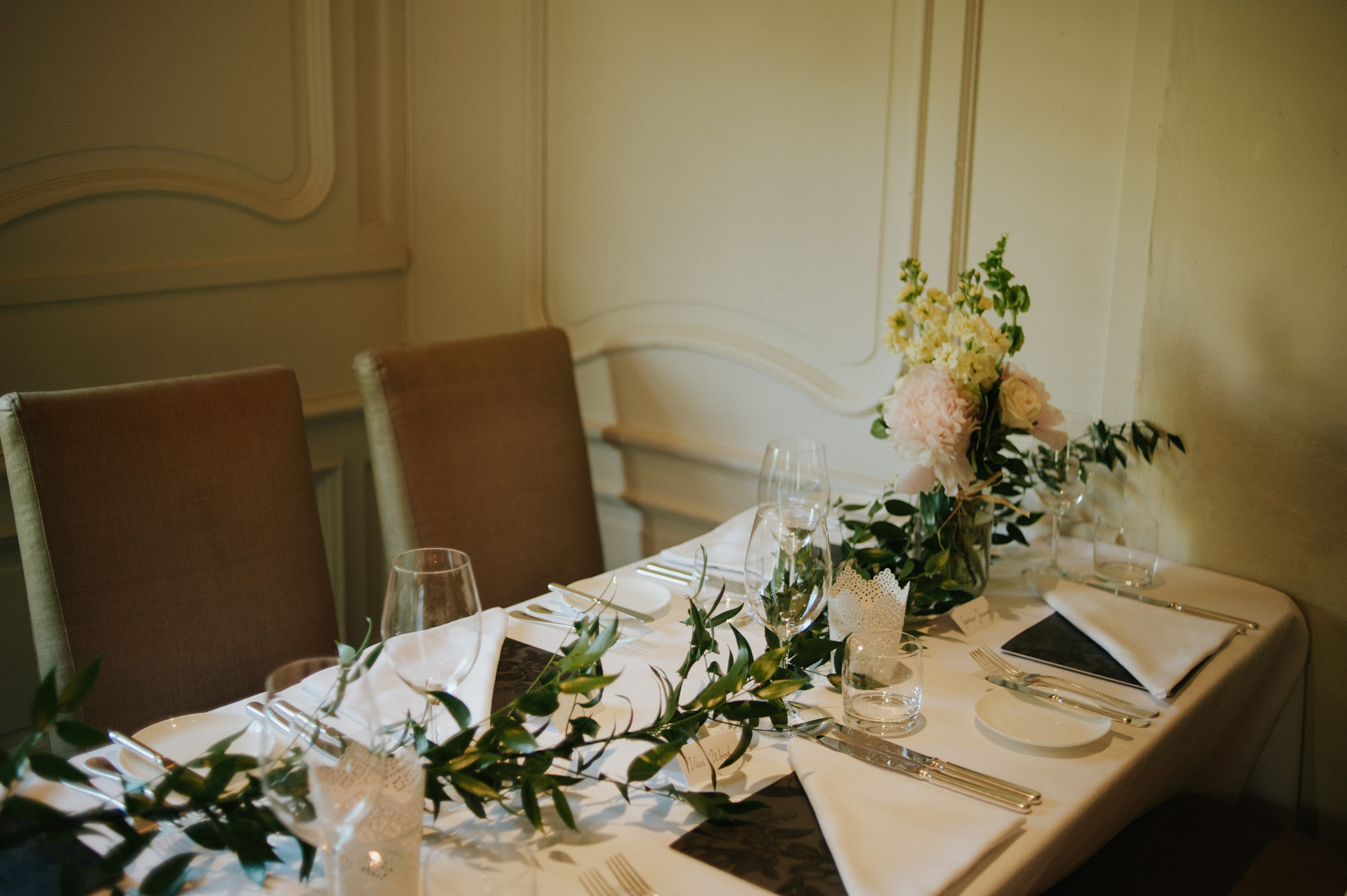 An intimate Auberge du Pommier Wedding in Toronto // Daring Wanderer: www.daringwanderer.com