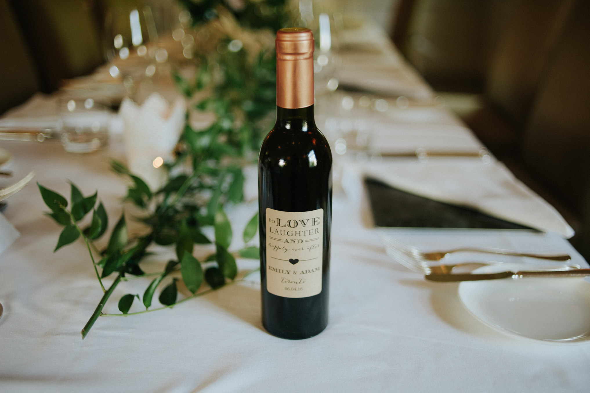 An intimate Auberge du Pommier Wedding in Toronto // Daring Wanderer: www.daringwanderer.com