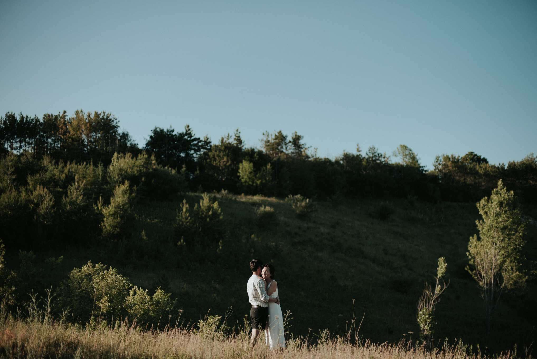 Sunset Engagement at Walker Woods // Daring Wanderer: www.daringwanderer.com