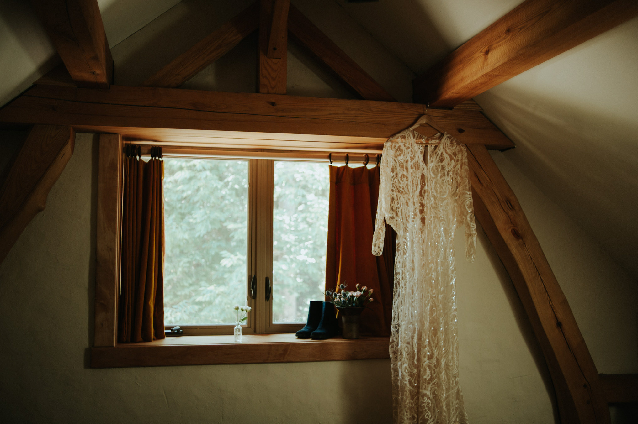 A dreamy femme babe same sex forest wedding at Riverstone Retreat // Daring Wanderer: www.daringwanderer.com