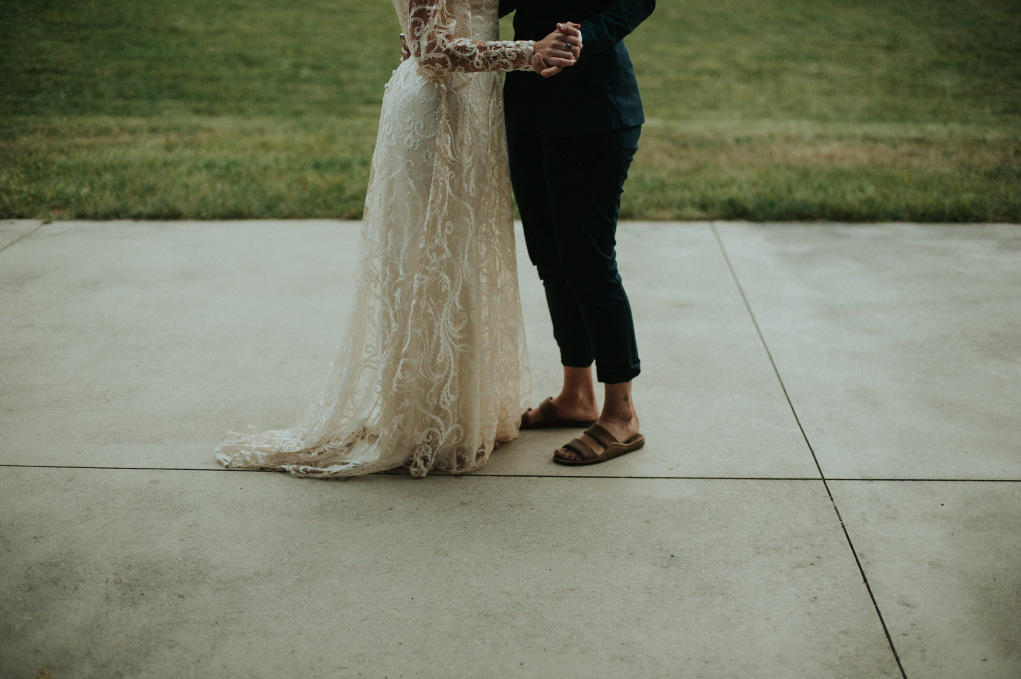 A dreamy femme babe same sex forest wedding at Riverstone Retreat // Daring Wanderer: www.daringwanderer.com