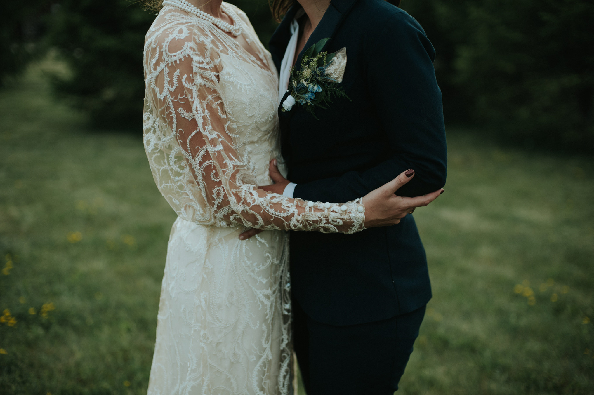 A dreamy femme babe same sex forest wedding at Riverstone Retreat // Daring Wanderer: www.daringwanderer.com