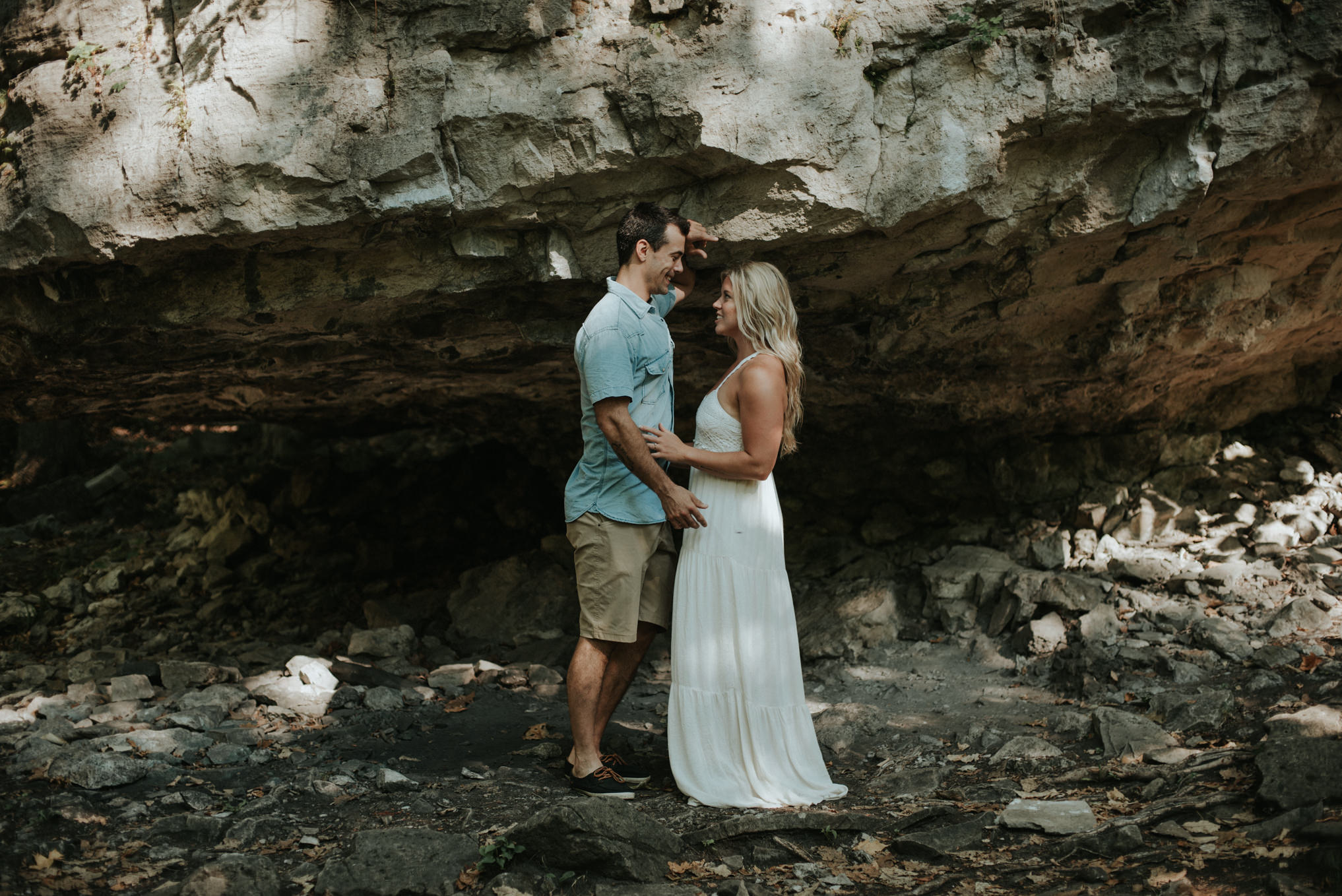 Dreamy Niagara Gorge Engagement // Daring Wanderer: www.daringwanderer.com