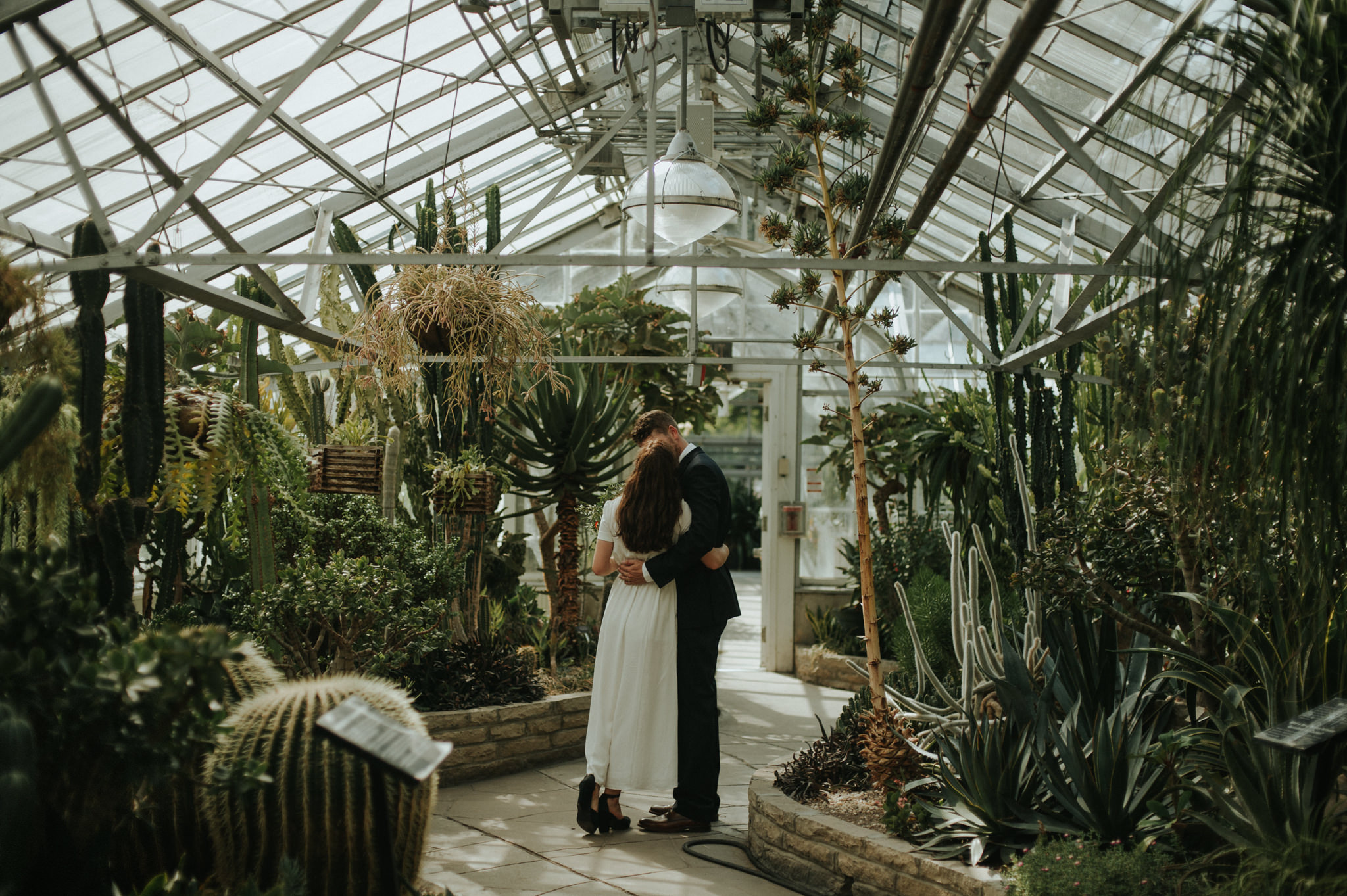 Secret Allan Gardens elopement in Toronto // Daring Wanderer: www.daringwanderer.com