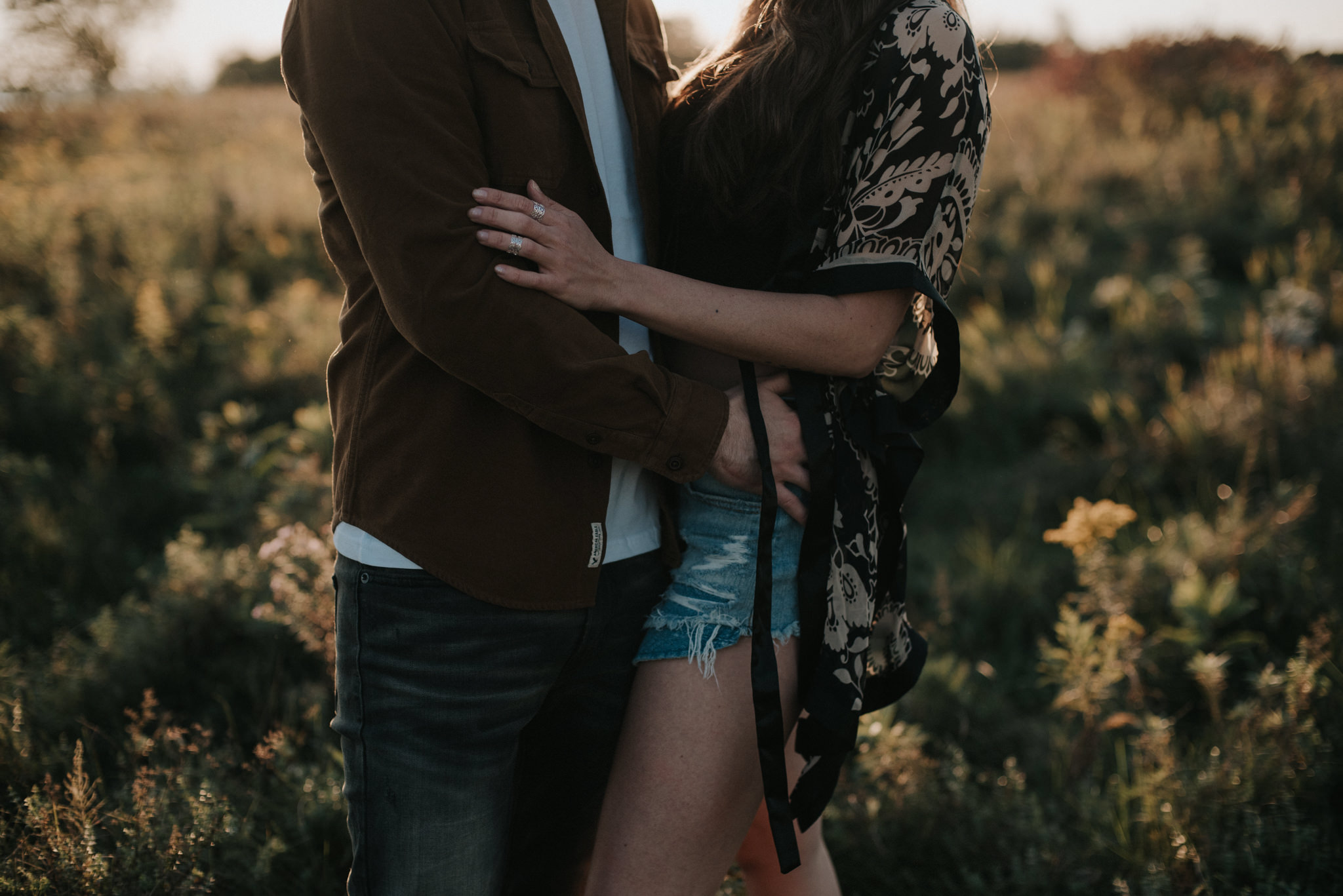 Fun end of summer couple portraits at sunset // www.daringwanderer.com