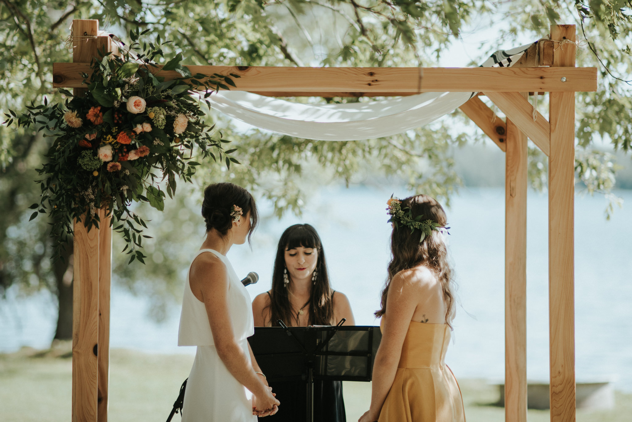 An Intimate Lake on the Mountain Wedding // Daring Wanderer: www.daringwanderer.com