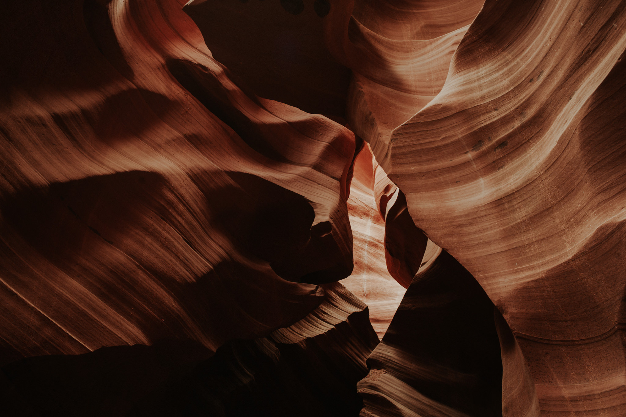 Lower Antelope Canyon in Arizona // Daring Wanderer: www.daringwanderer.com