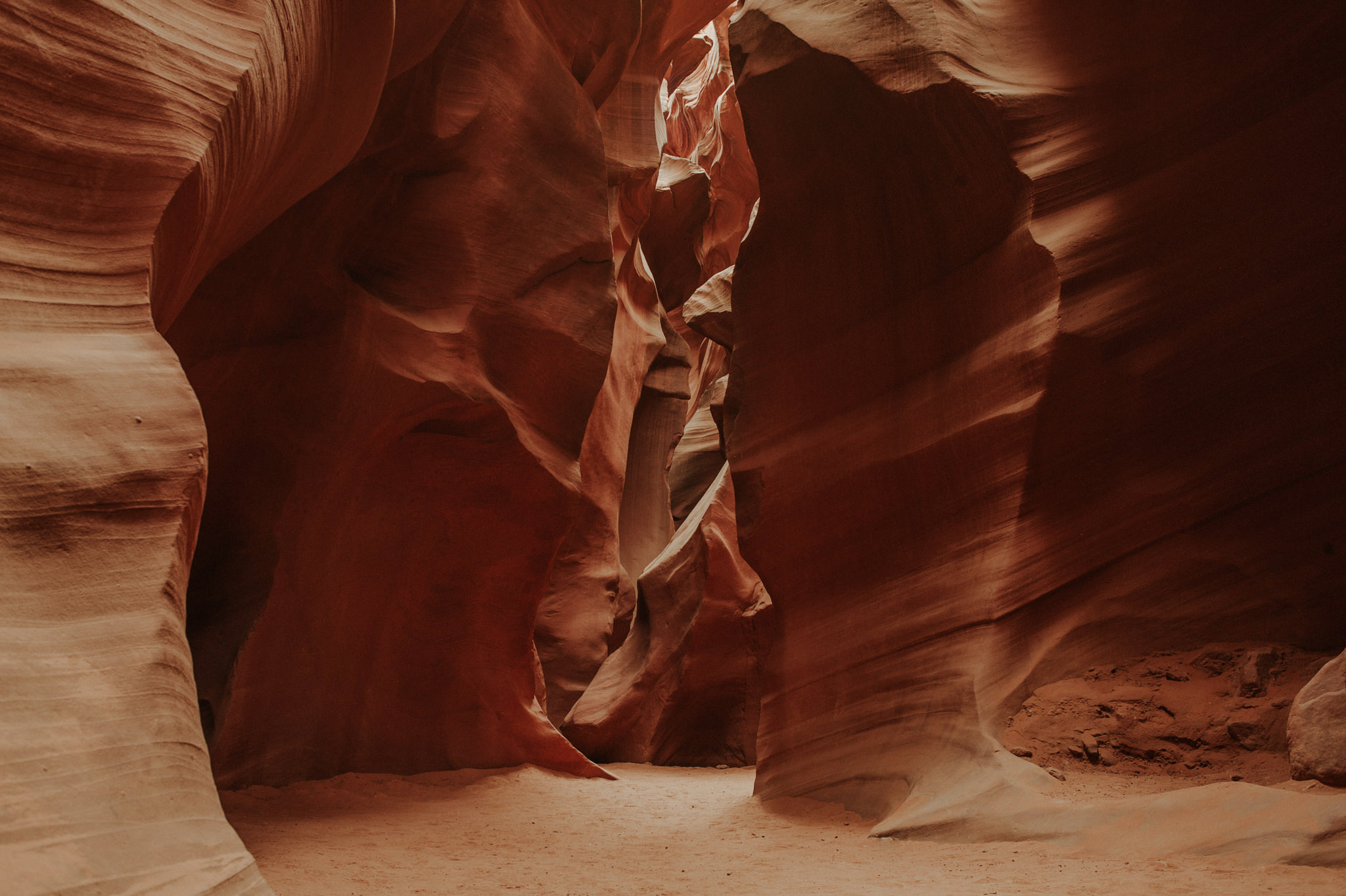 Lower Antelope Canyon in Arizona // Daring Wanderer: www.daringwanderer.com