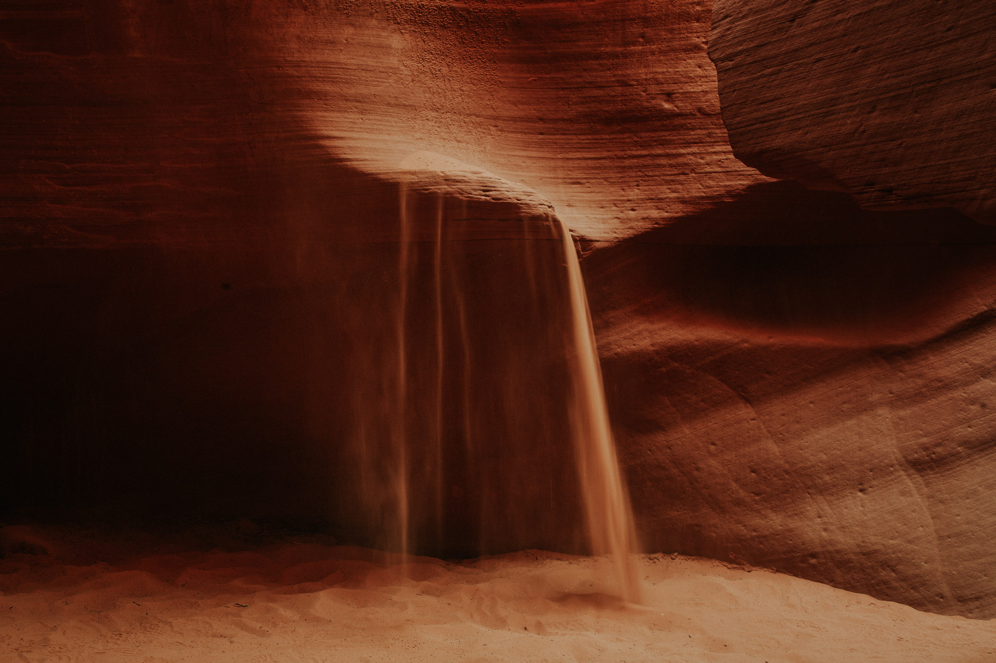 Lower Antelope Canyon in Arizona // Daring Wanderer: www.daringwanderer.com