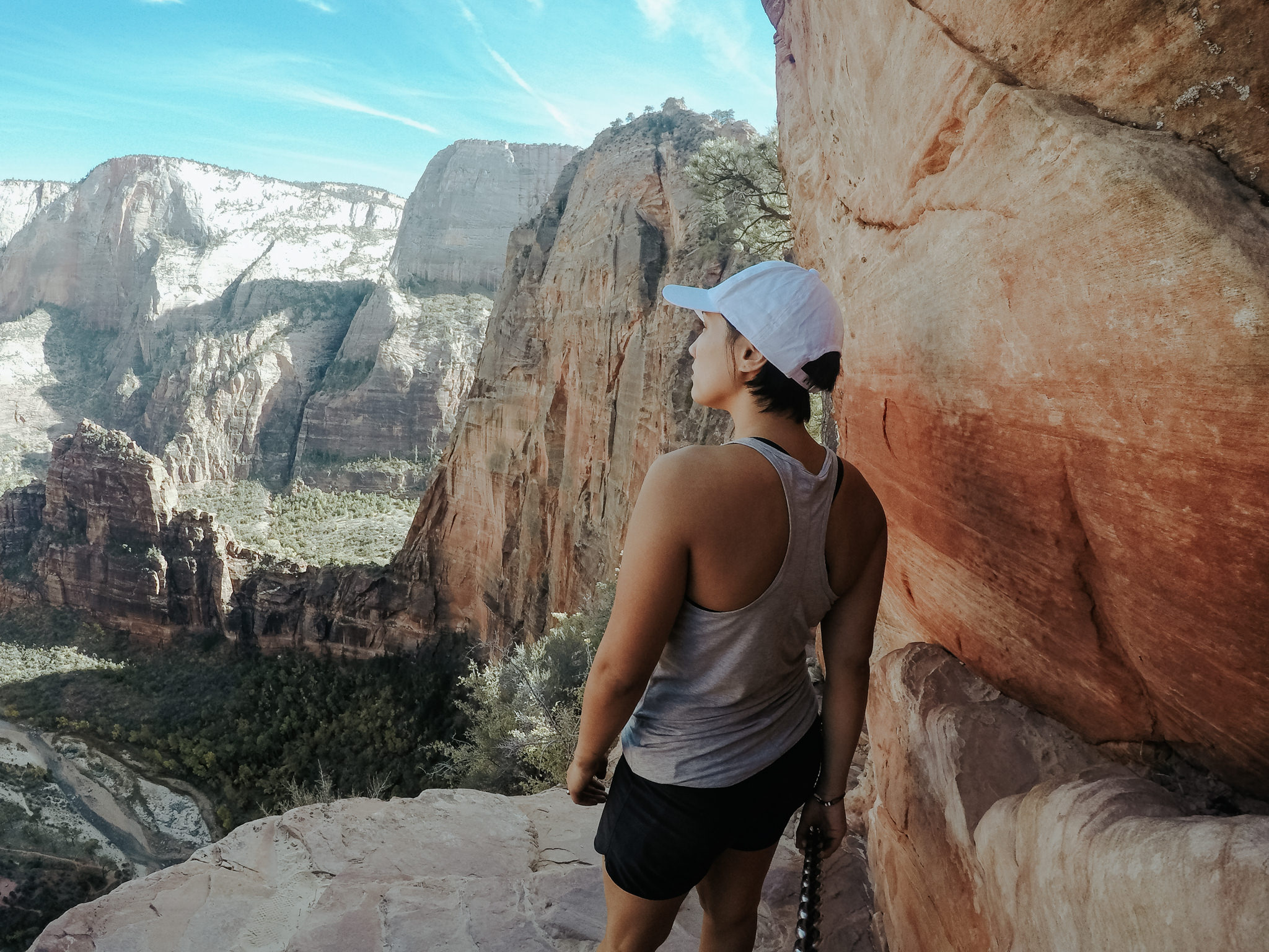 Hiking Angel's Landing, Zion National Park // Daring Wanderer: www.daringwanderer.com