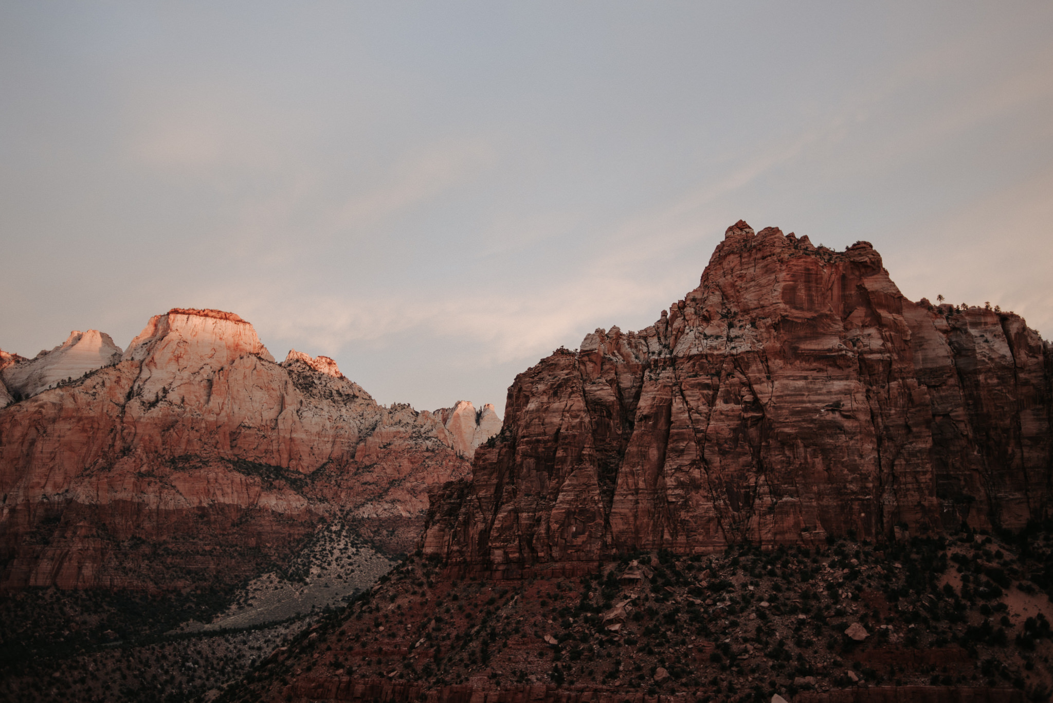 Hiking Angel's Landing in Zion National Park // Daring Wanderer: www.daringwanderer.com