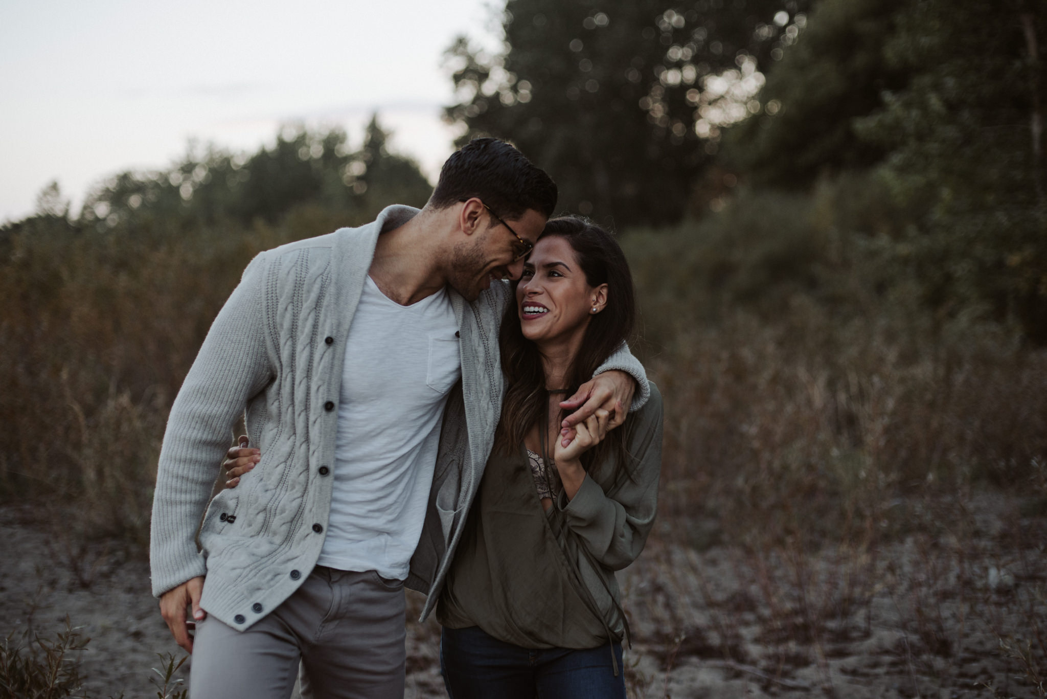 Dreamy Cherry Beach Portraits with some lovers at sunset // Toronto wedding photographer Daring Wanderer 