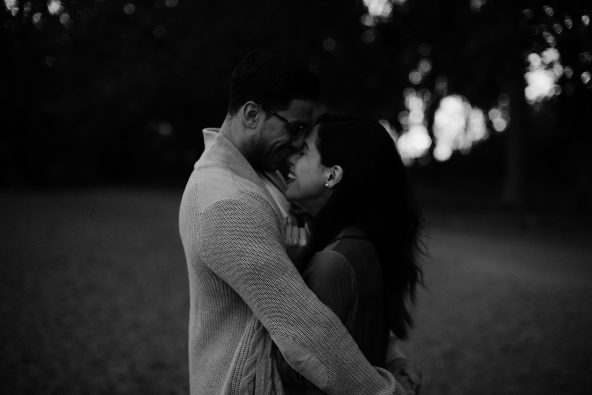 Dreamy Cherry Beach Portraits with some lovers at sunset // Toronto wedding photographer Daring Wanderer 