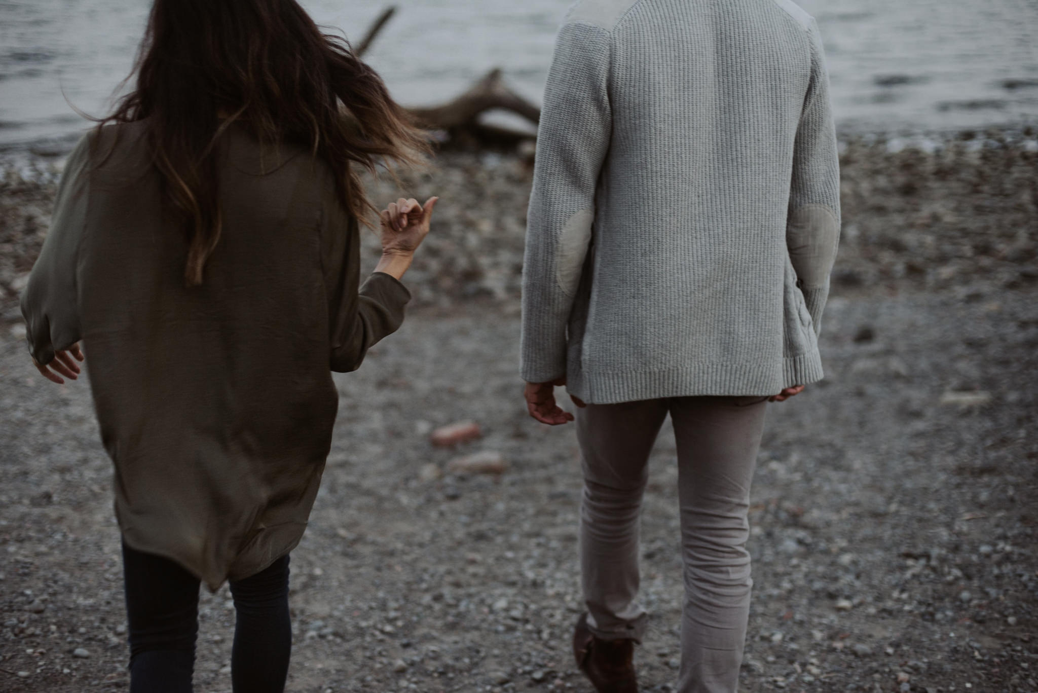 Dreamy Cherry Beach Portraits with some lovers at sunset // Toronto wedding photographer Daring Wanderer 