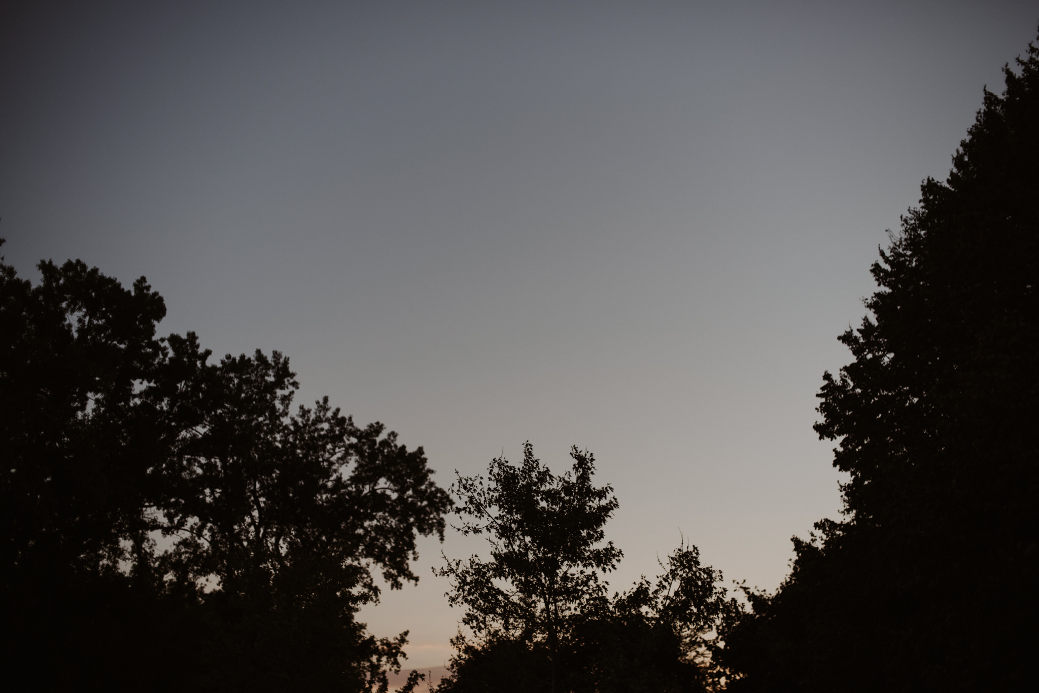 Dreamy Cherry Beach Portraits with some lovers at sunset // Toronto wedding photographer Daring Wanderer 