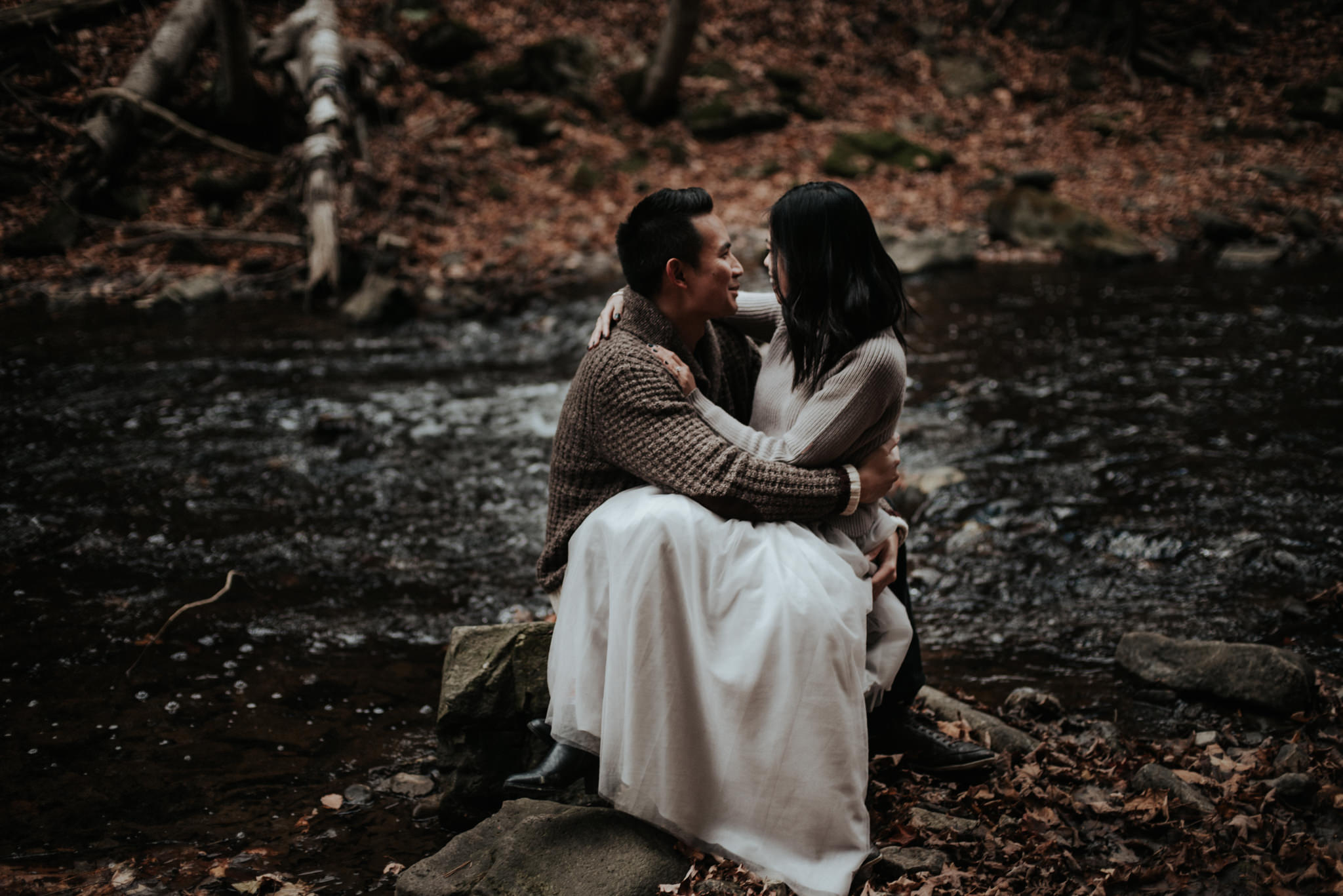 Chasing waterfalls and sunsets, Tews Falls Engagement // Toronto wedding photographer Daring Wanderer 