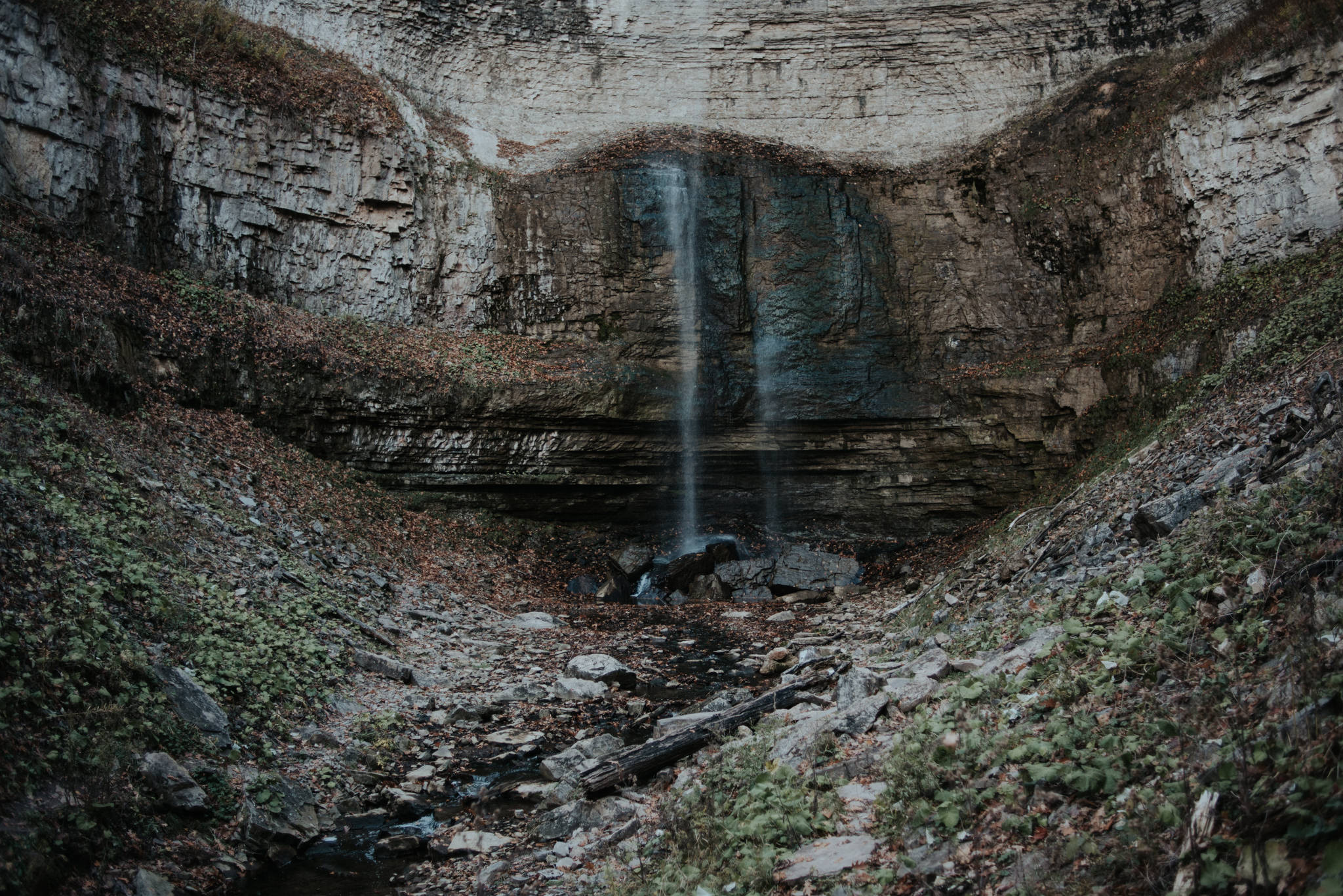 Chasing waterfalls and sunsets, Tews Falls Engagement // Toronto wedding photographer Daring Wanderer 