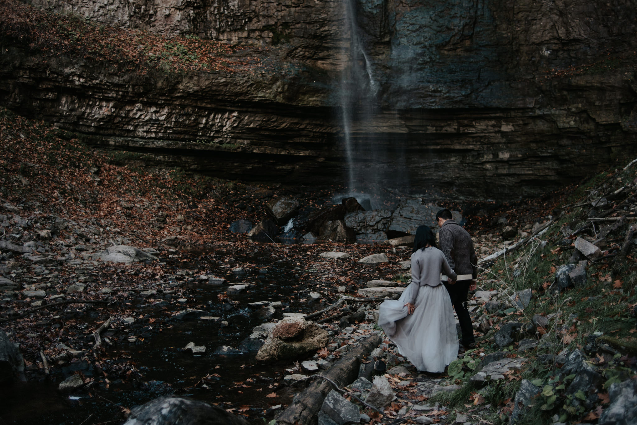 Chasing waterfalls and sunsets, Tews Falls Engagement // Toronto wedding photographer Daring Wanderer 