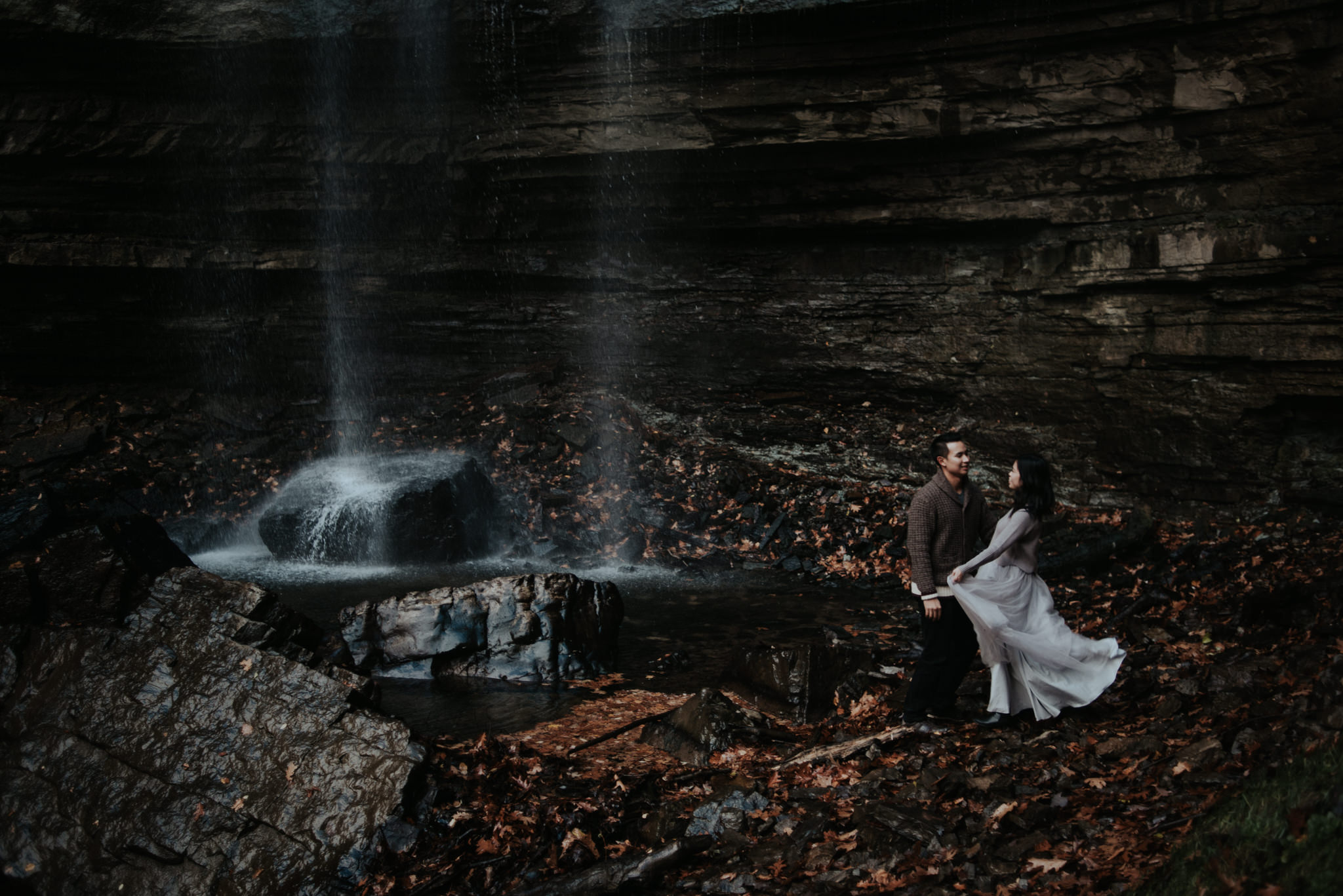 Chasing waterfalls and sunsets, Tews Falls Engagement // Toronto wedding photographer Daring Wanderer 