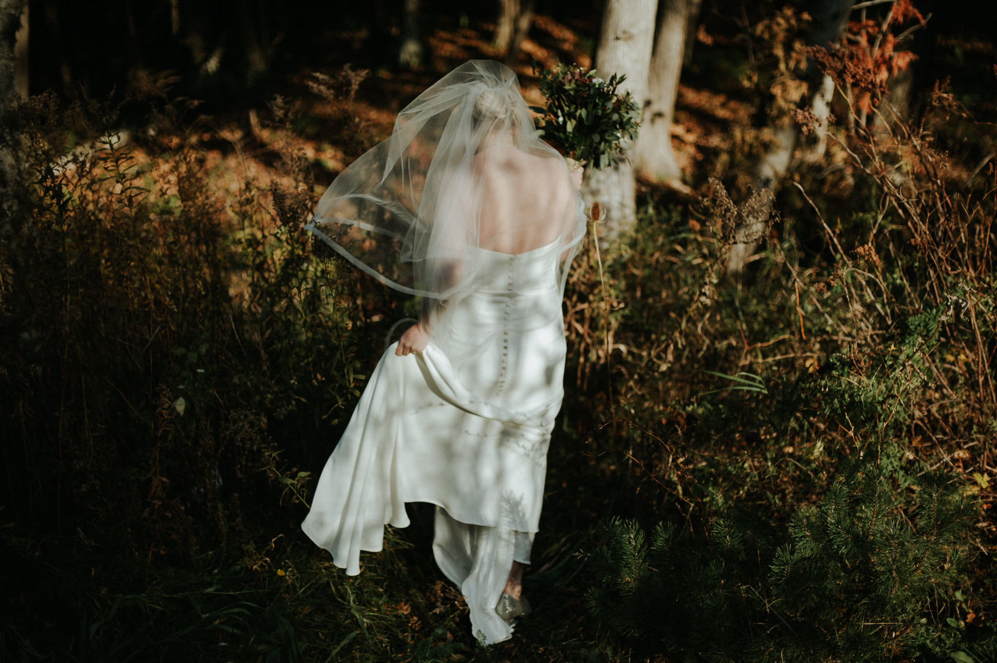 Intimate Cottage Wedding at Serenity Cottage in Owen Sound // Toronto wedding photographer Daring Wanderer 