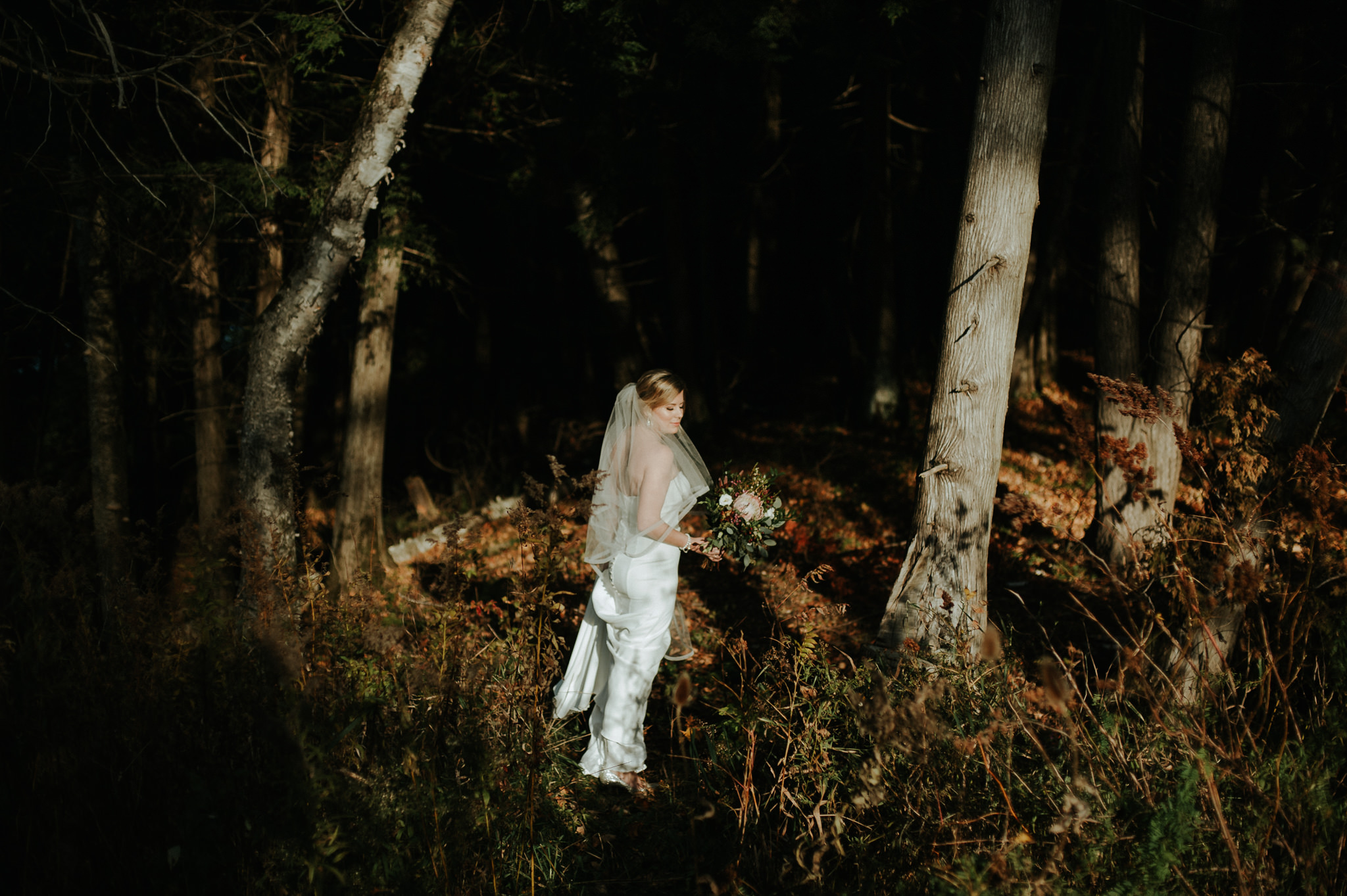 Intimate Cottage Wedding at Serenity Cottage in Owen Sound // Toronto wedding photographer Daring Wanderer 