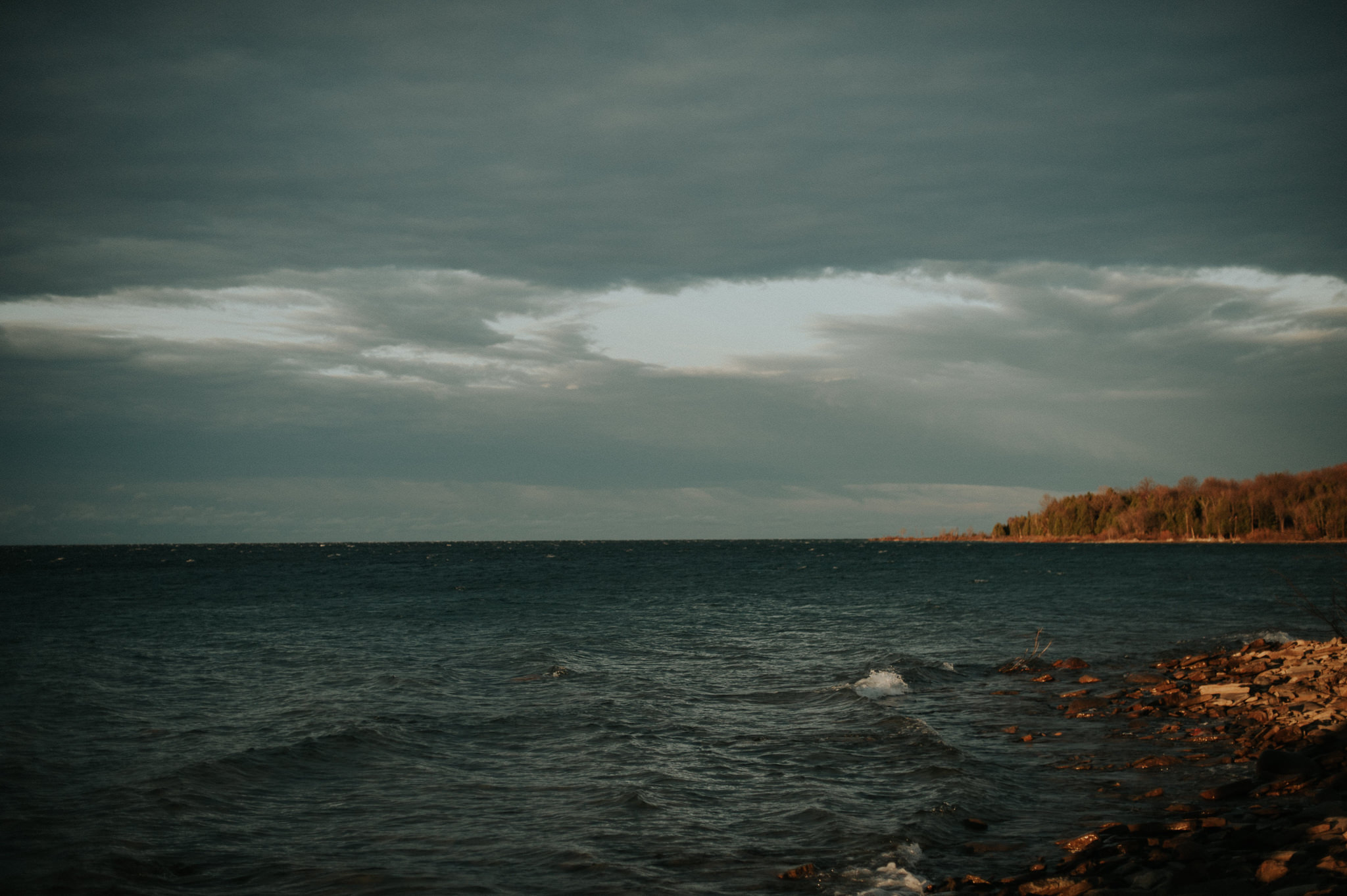 Intimate Cottage Wedding at Serenity Cottage in Owen Sound // Toronto wedding photographer Daring Wanderer 