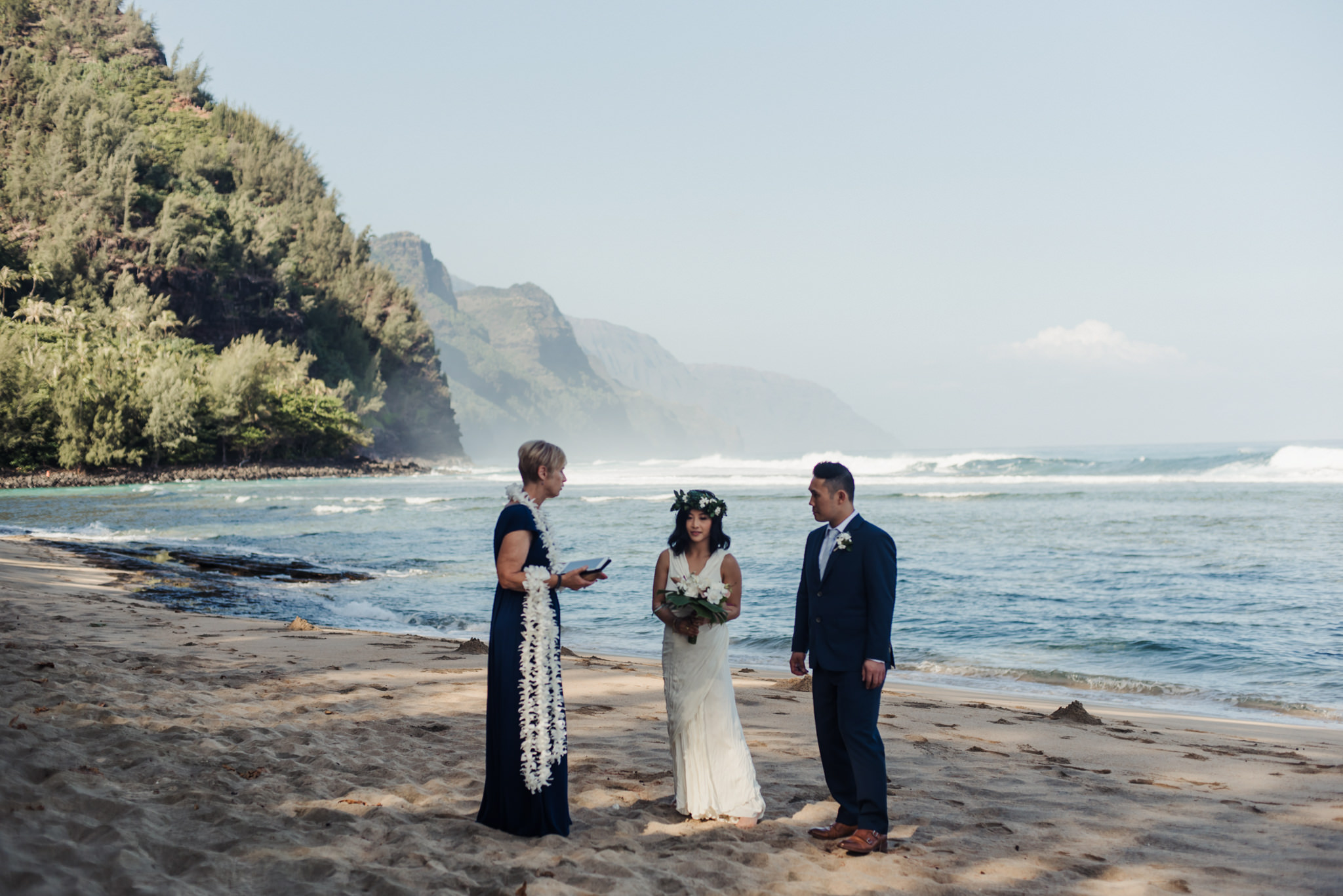 Ke'e beach Kauai elopement