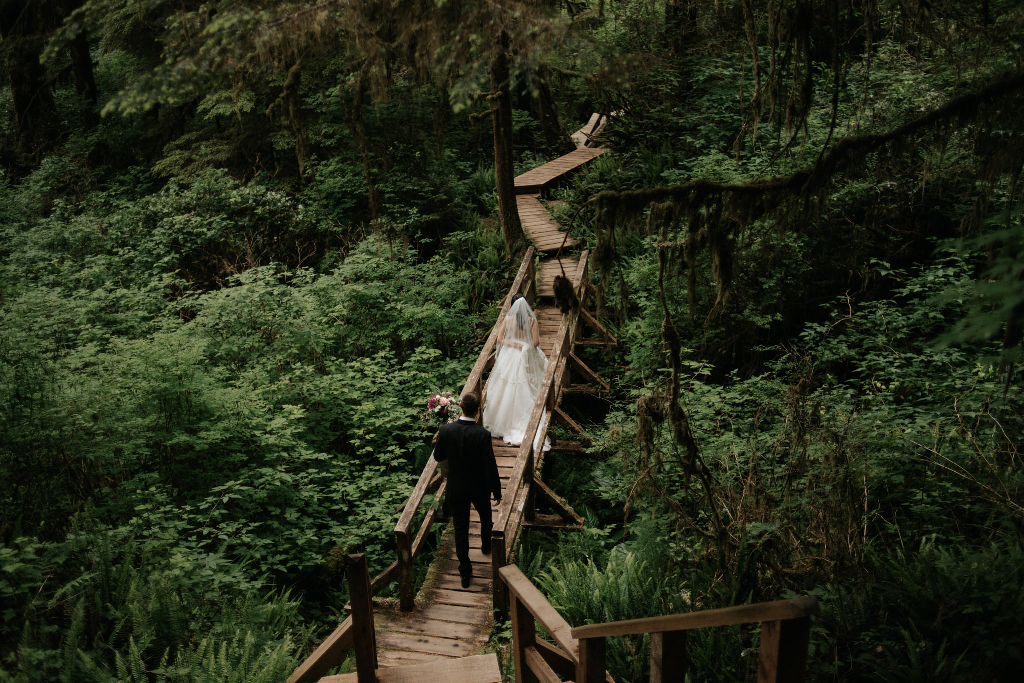 Vancouver Island elopement portraits