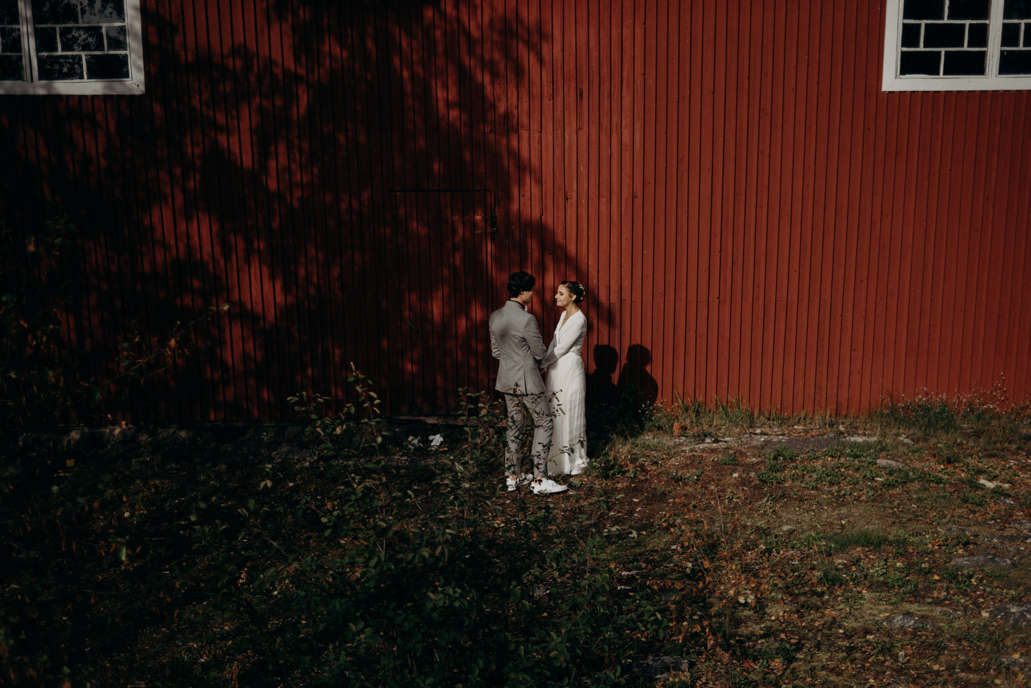 Wedding portraits at Valkosaaren Telakka