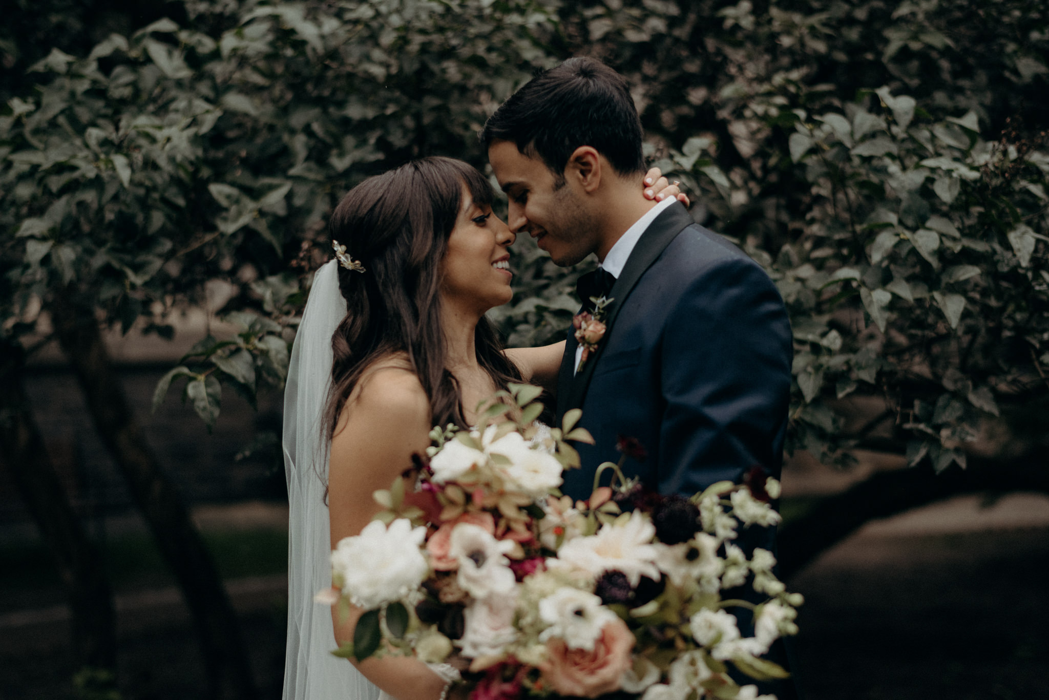 Romantic wedding portraits at Knox College U of T