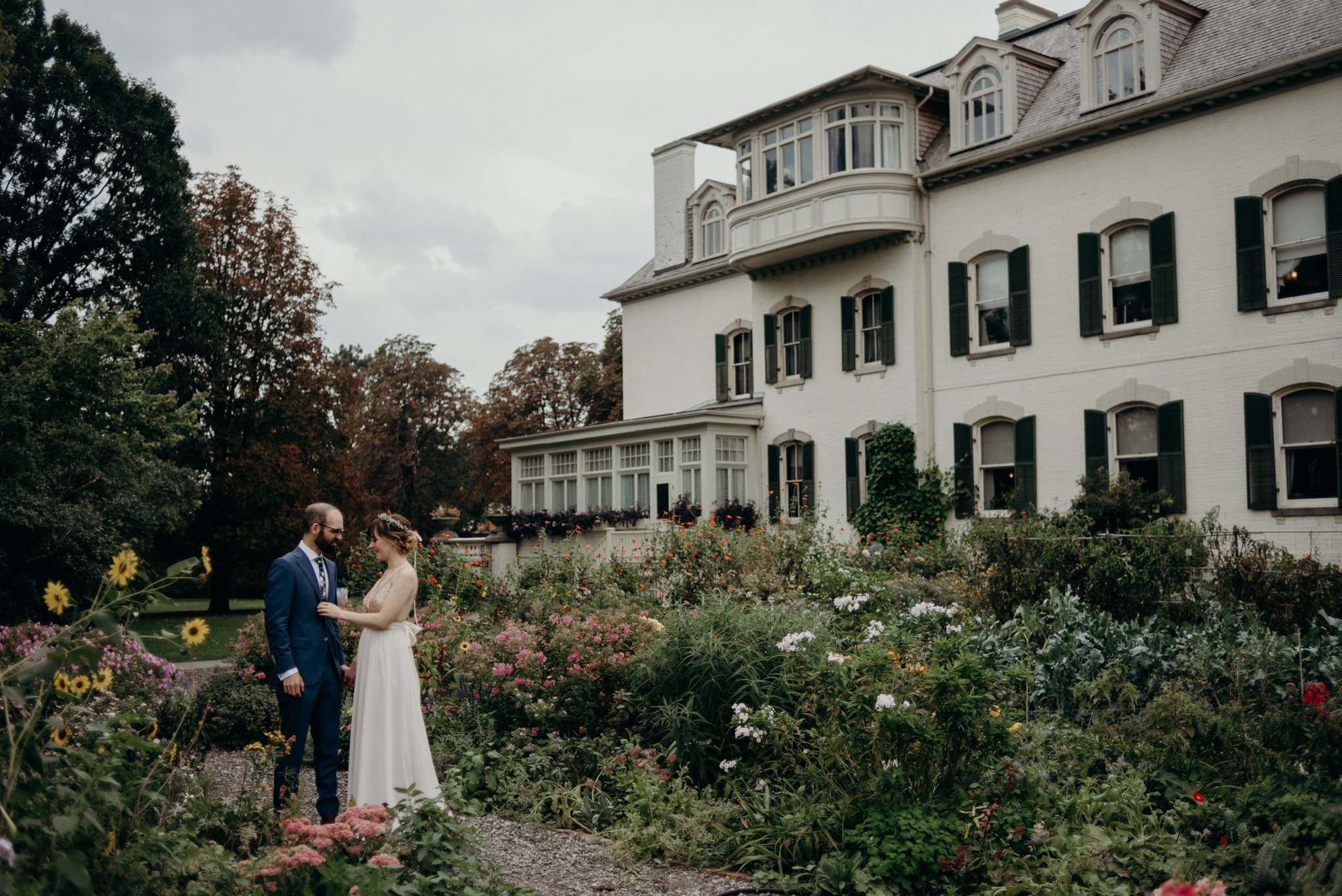 Spadina Museum wedding portraits