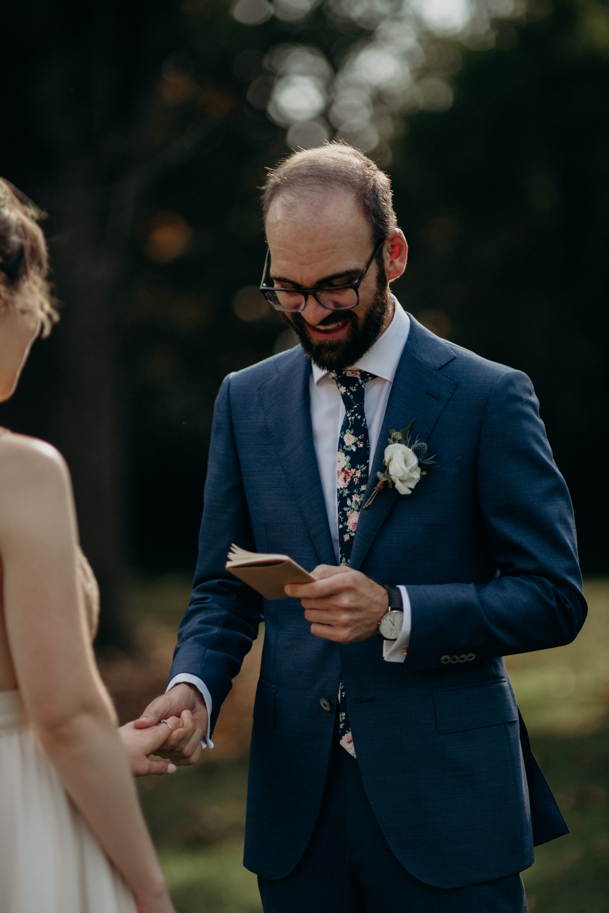 groom reading vows